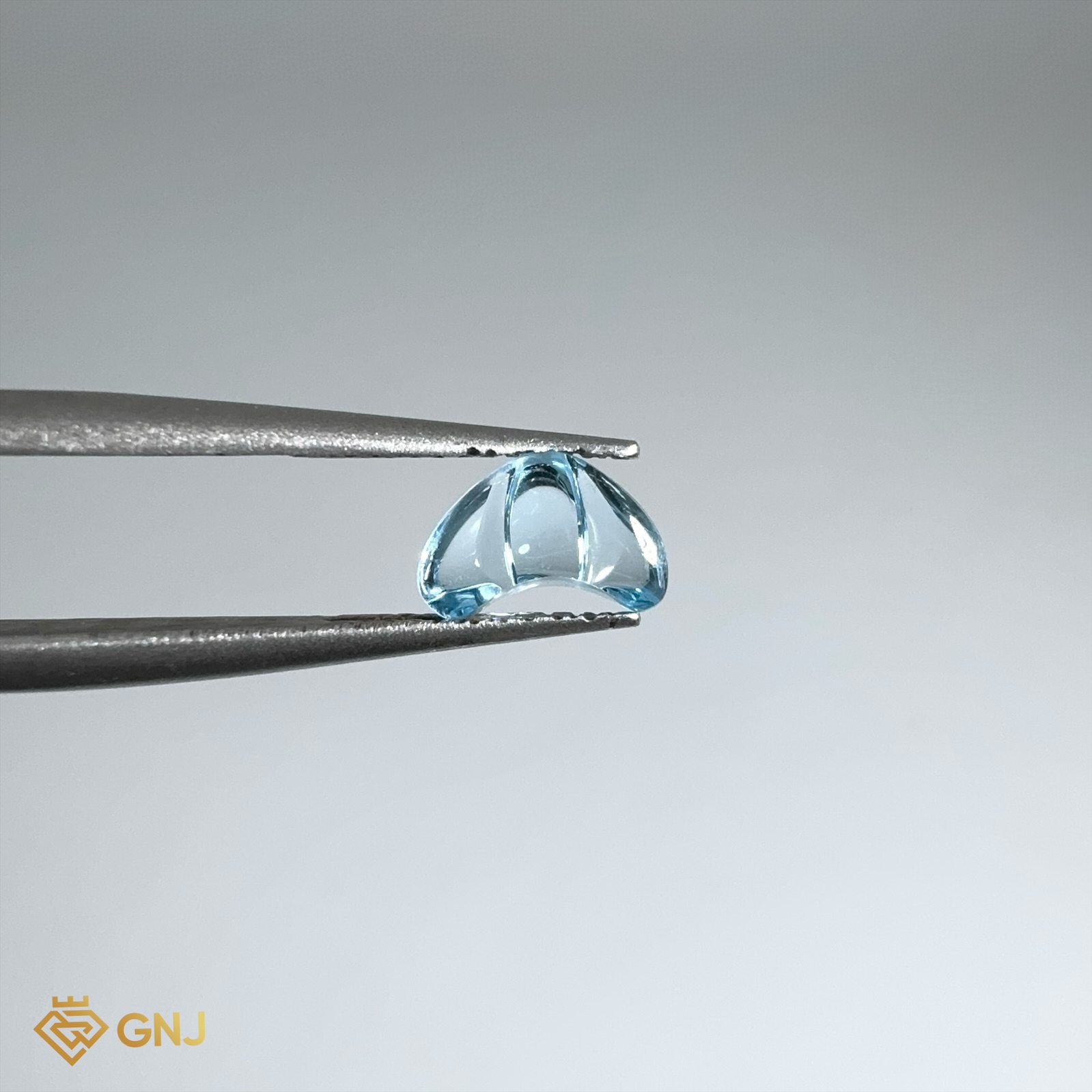 Đá Topaz Xanh Tự Nhiên Xanh Dương 1.05ct — mặt bên