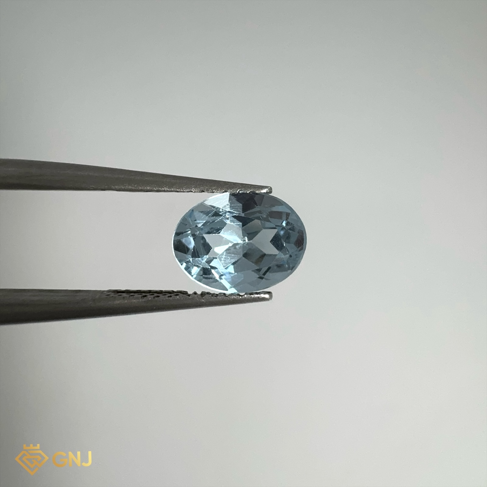 Đá Topaz Xanh Tự Nhiên 1.6ct — mặt trước, đá quý tự nhiên có kiểm định GNJ