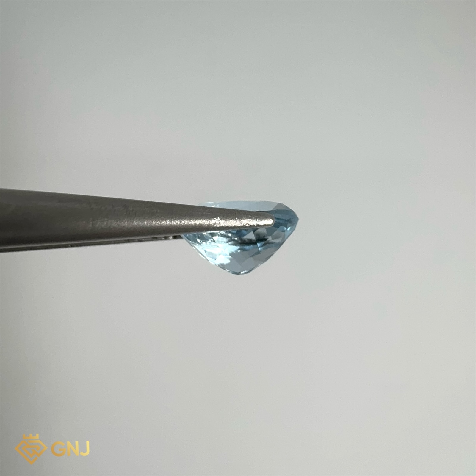 Đá Topaz Xanh Tự Nhiên 1.6ct — chi tiết đá