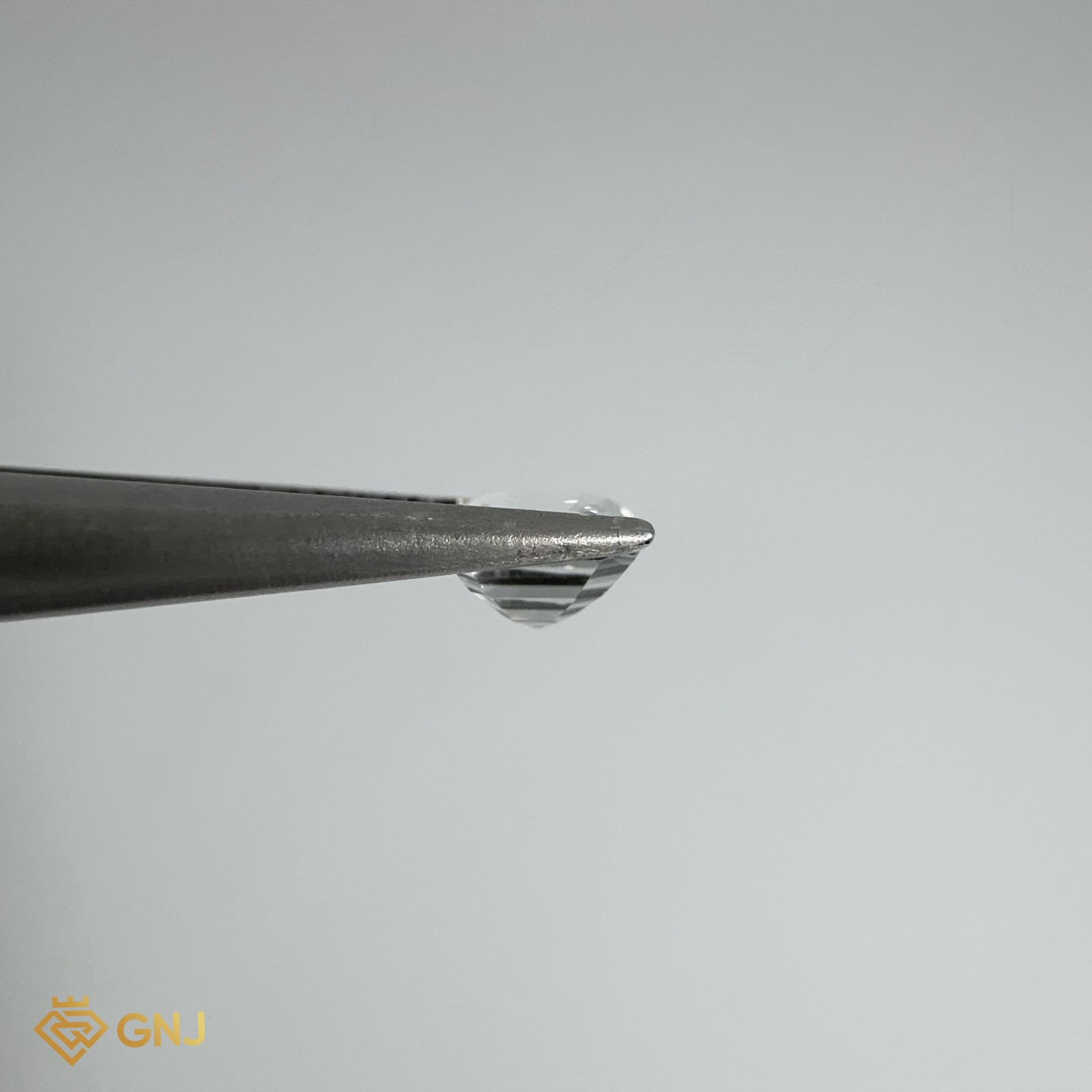 Đá Topaz Tự Nhiên Trắng 0.95ct — chi tiết đá