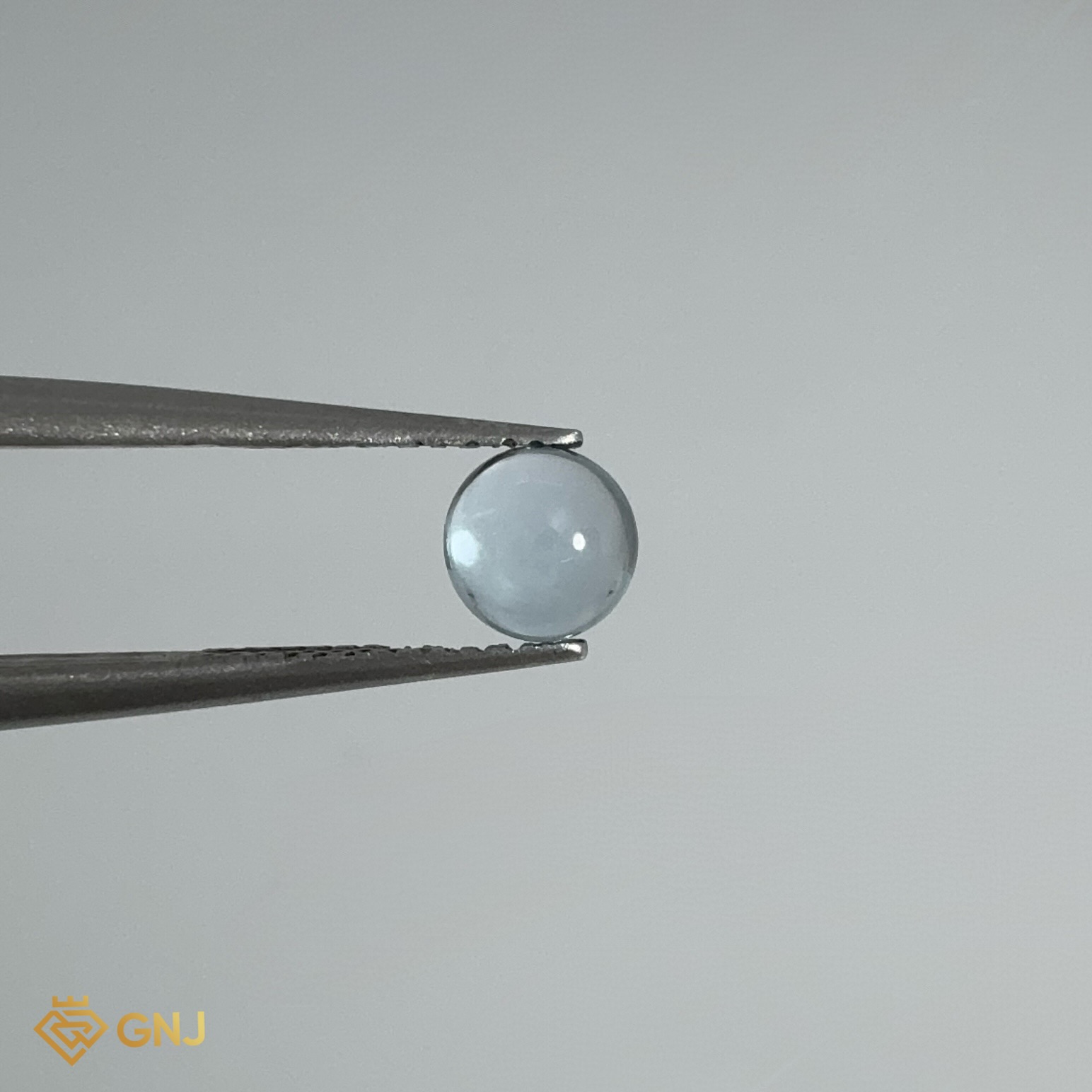 Đá Topaz Xanh Tự Nhiên 0.75ct — 5.0x5.0mm — mặt trước, đá quý tự nhiên có kiểm định GNJ