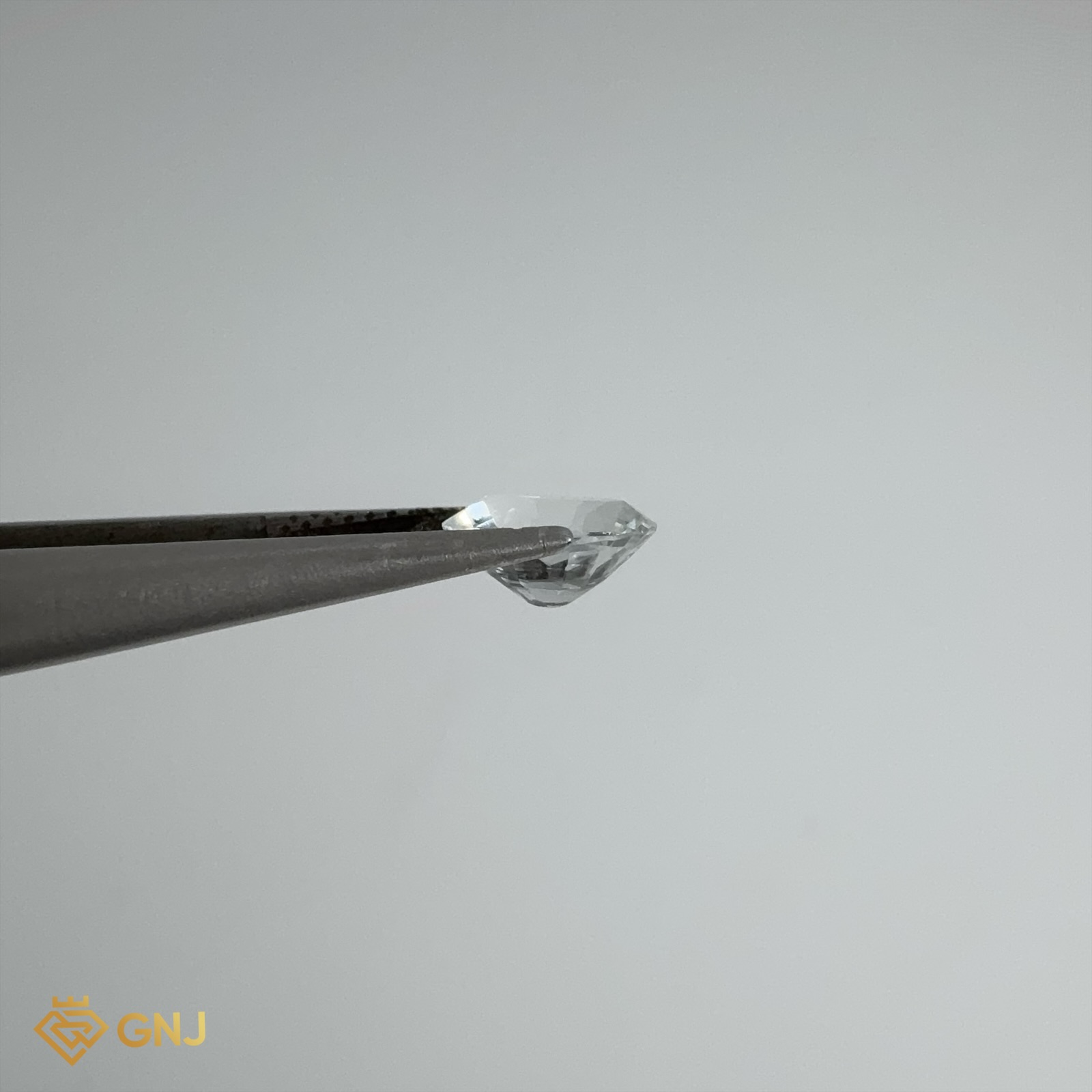Đá Topaz Tự Nhiên Trắng 0.95ct — chi tiết đá