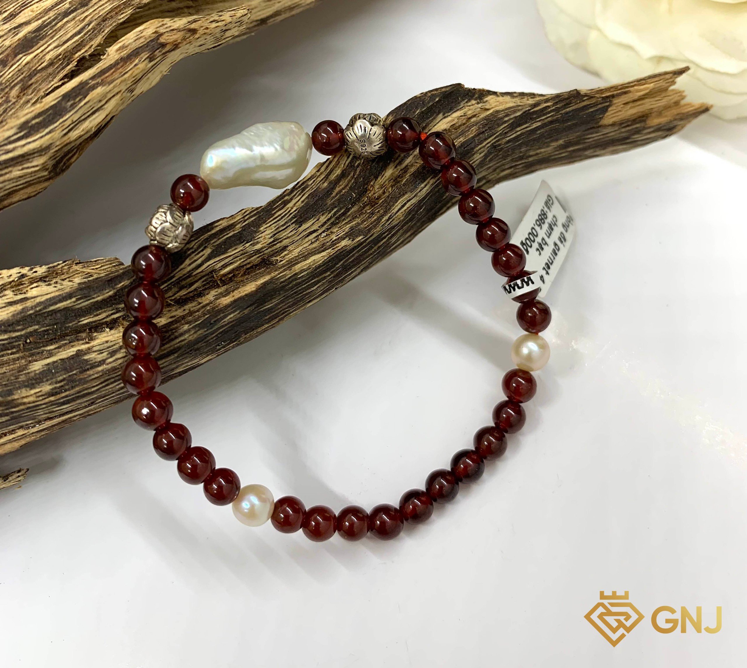 Vòng tay đá Garnet (Ngọc Hồng Lựu)