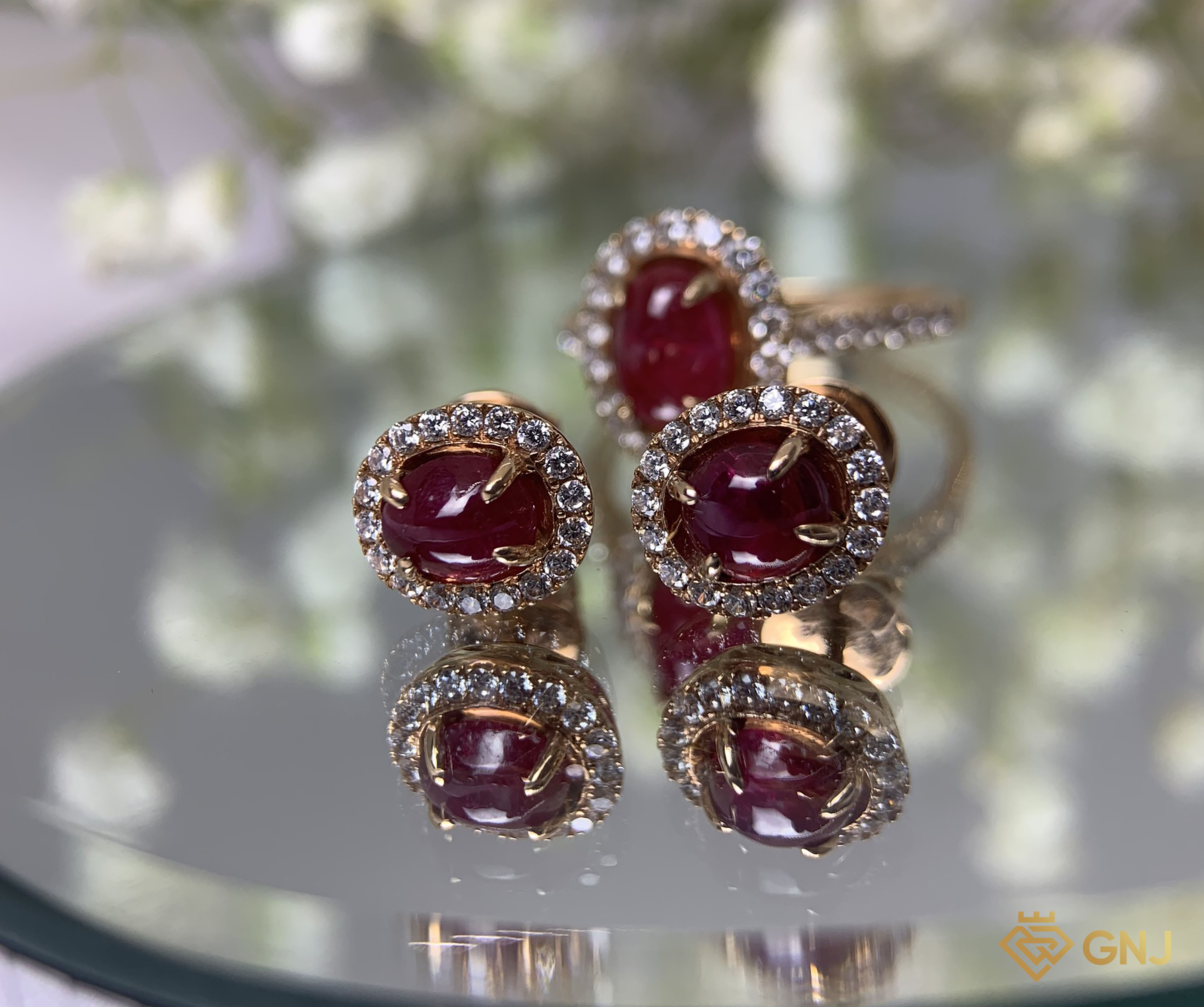 Hoa tai vàng đính đá ruby thiên nhiên