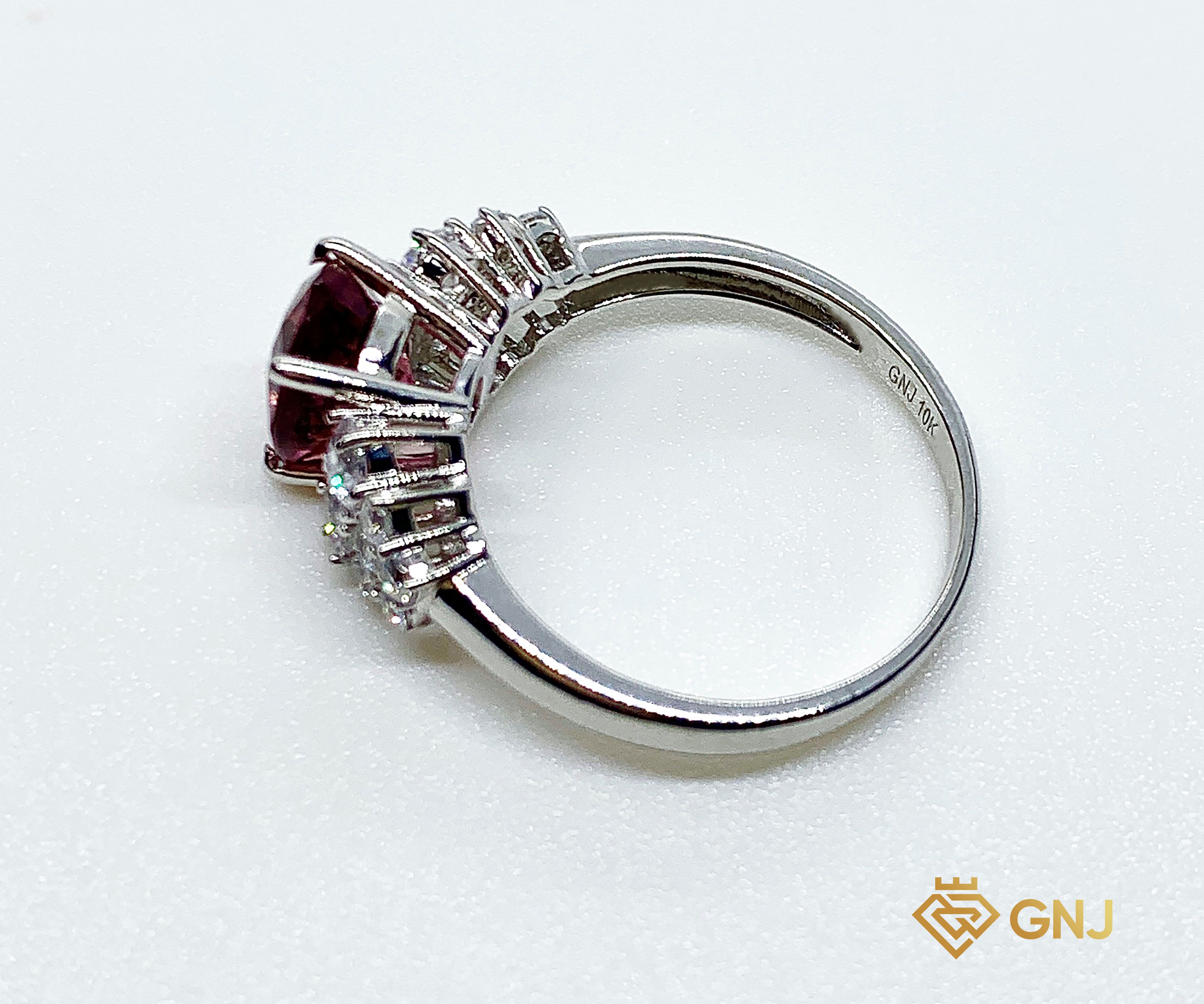 Nhẫn Đá Tourmaline Tím Hồng Thiên Nhiên — mặt bên