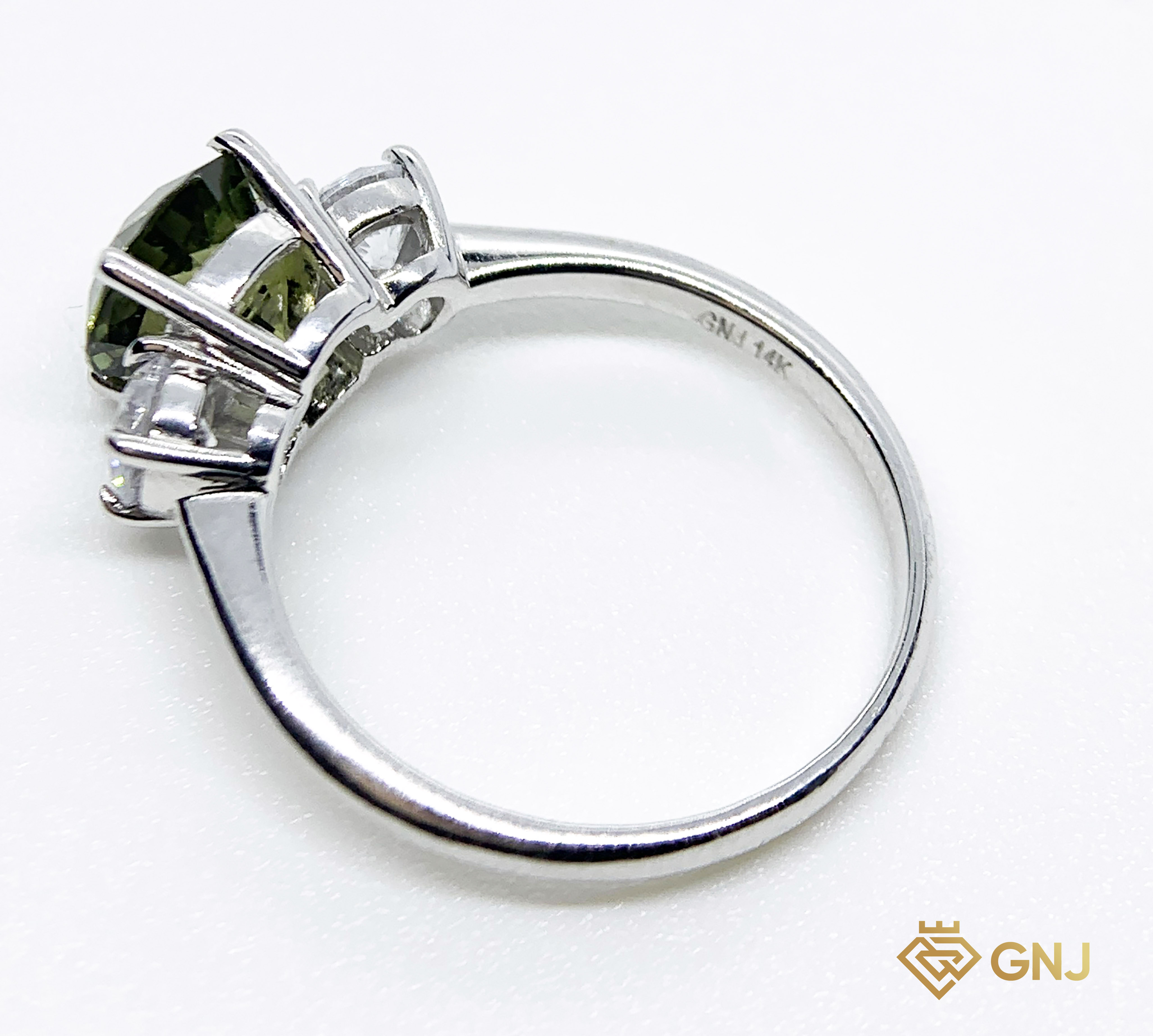 Nhẫn đá Tourmaline xanh thiên nhiên