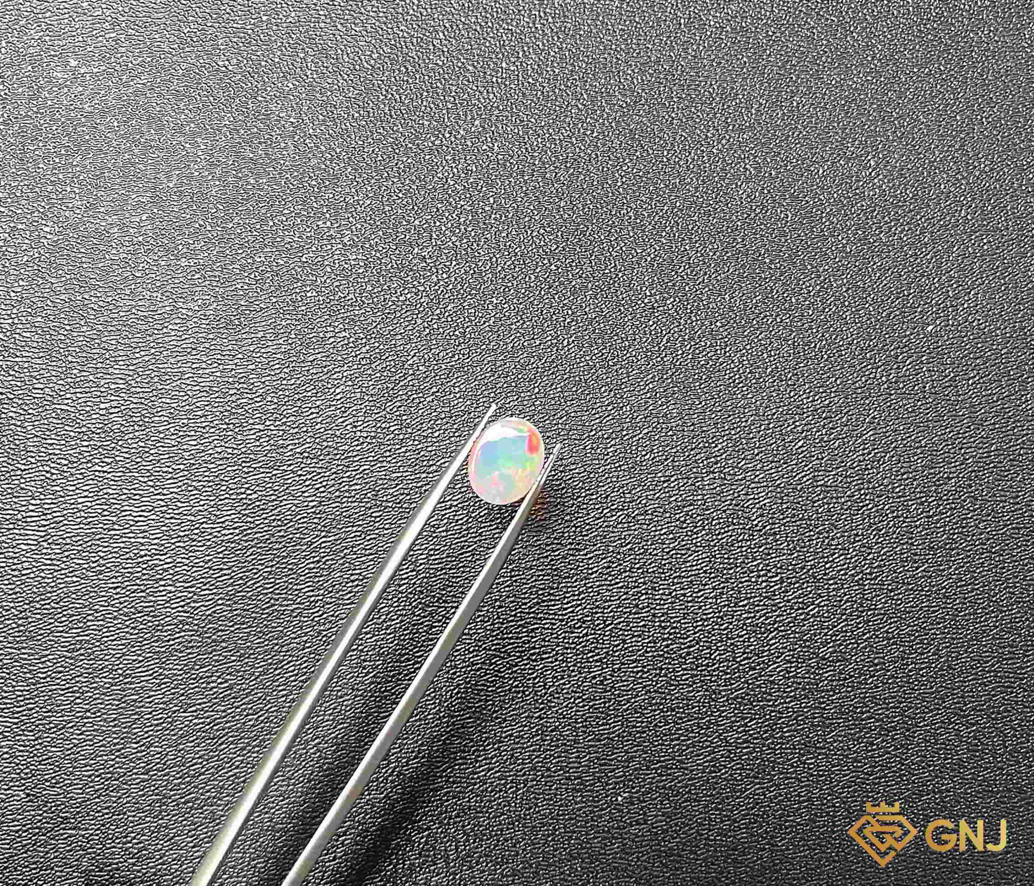 Viên đá Opal tự nhiên