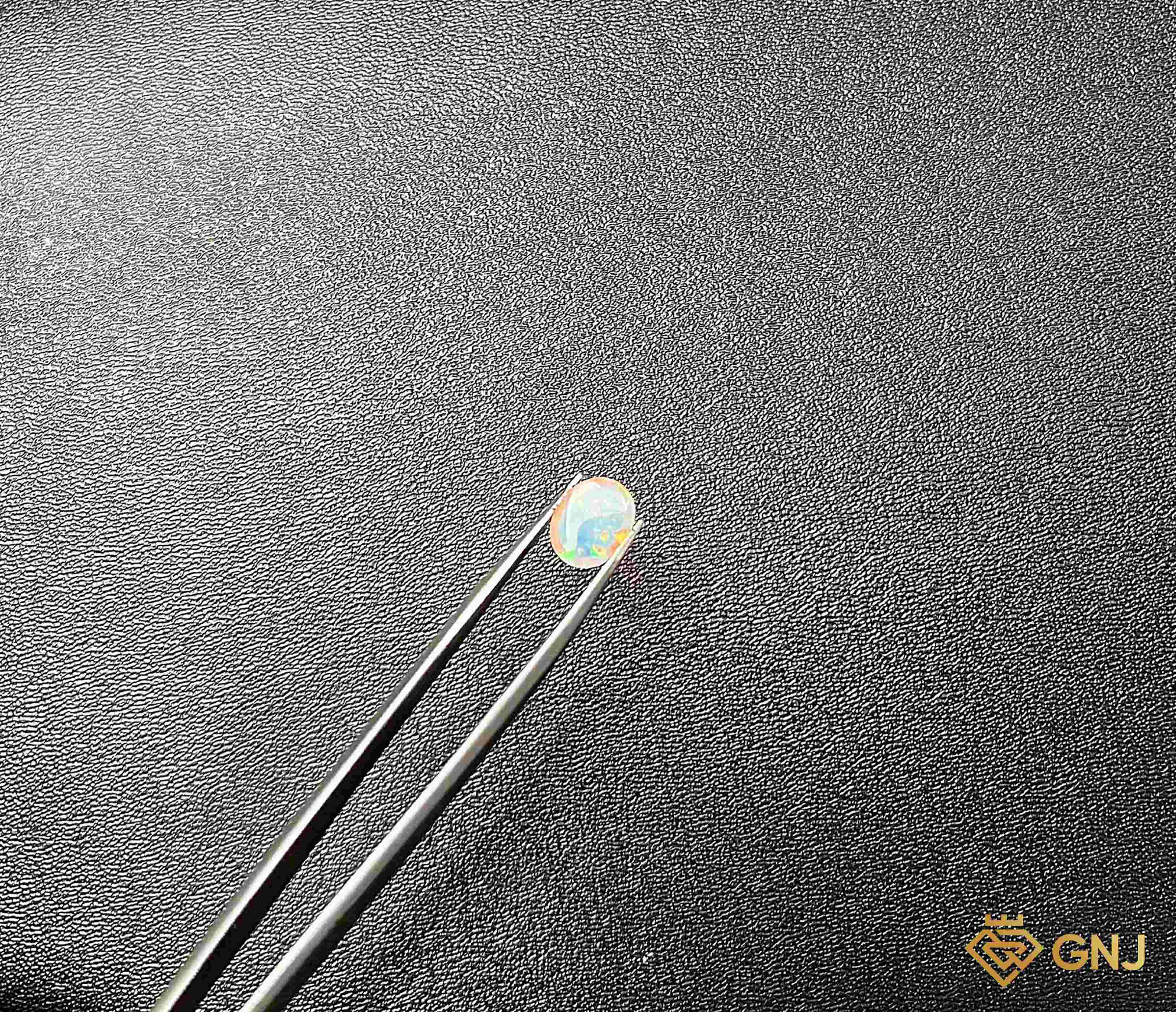 Viên đá Opal tự nhiên