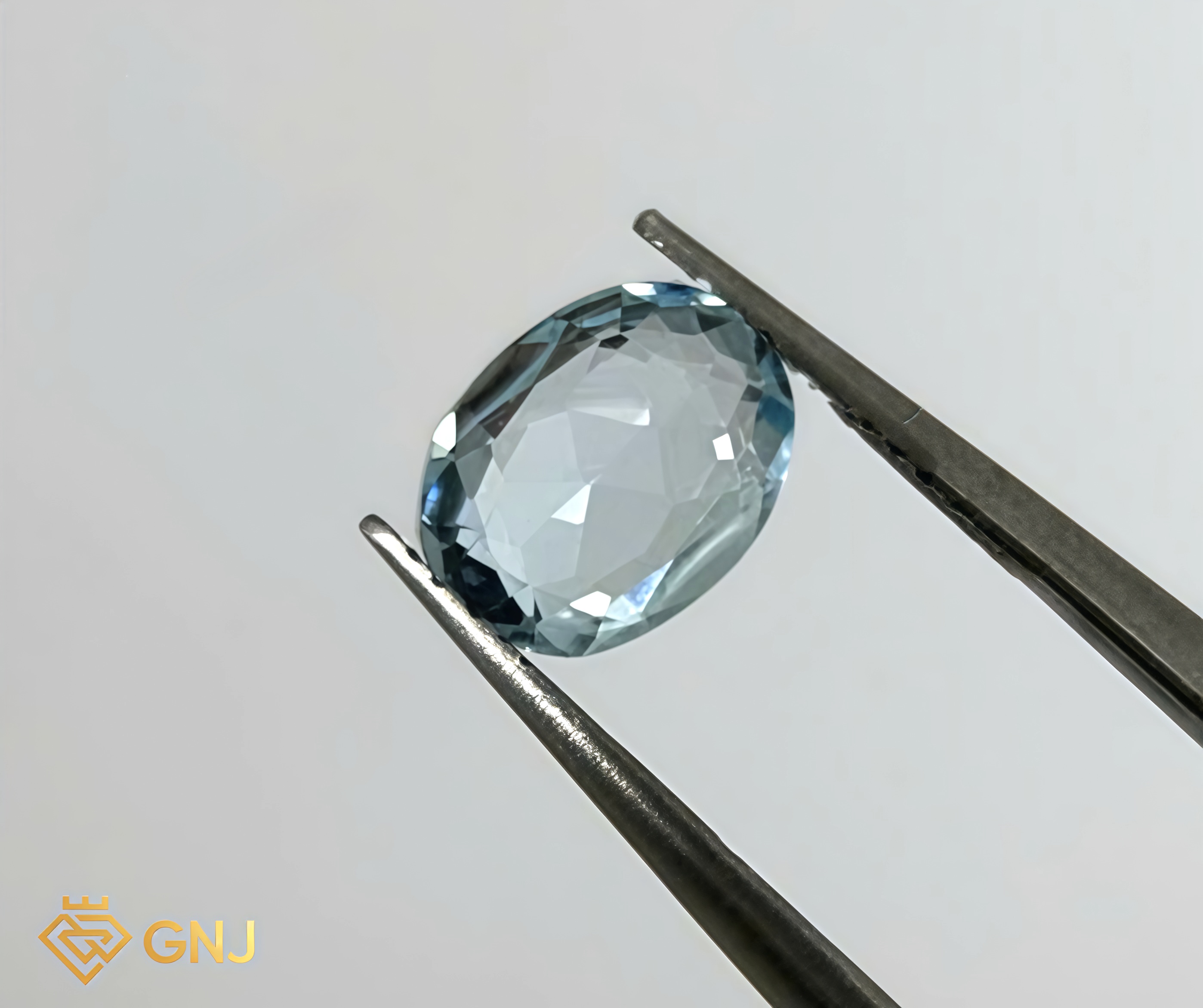 Đá Topaz Xanh Tự Nhiên 1.65ct — 8.1x6.1mm — mặt bên
