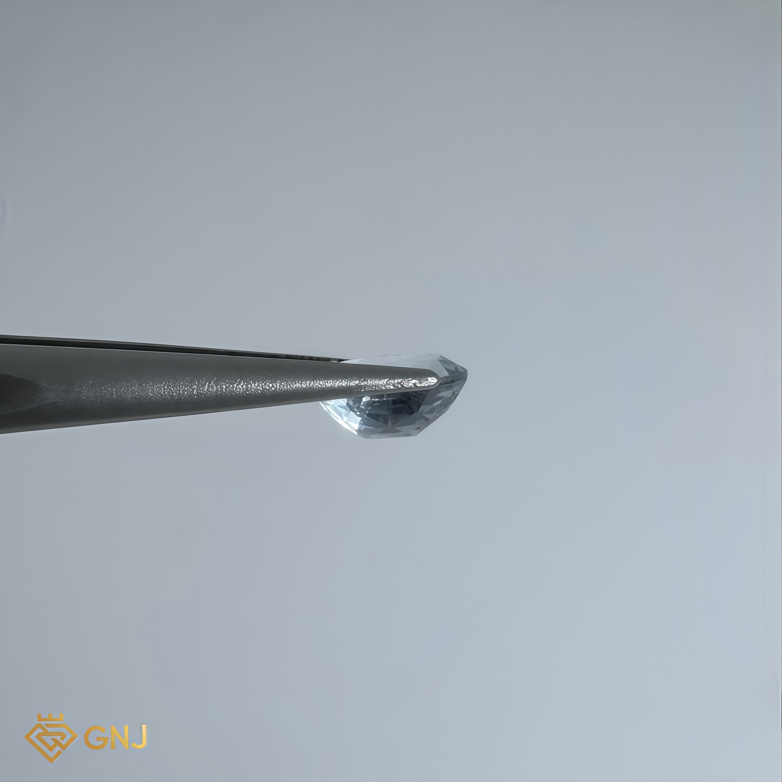 Đá Topaz Xanh Tự Nhiên 0.95ct — 6.9x5.0mm — chi tiết đá