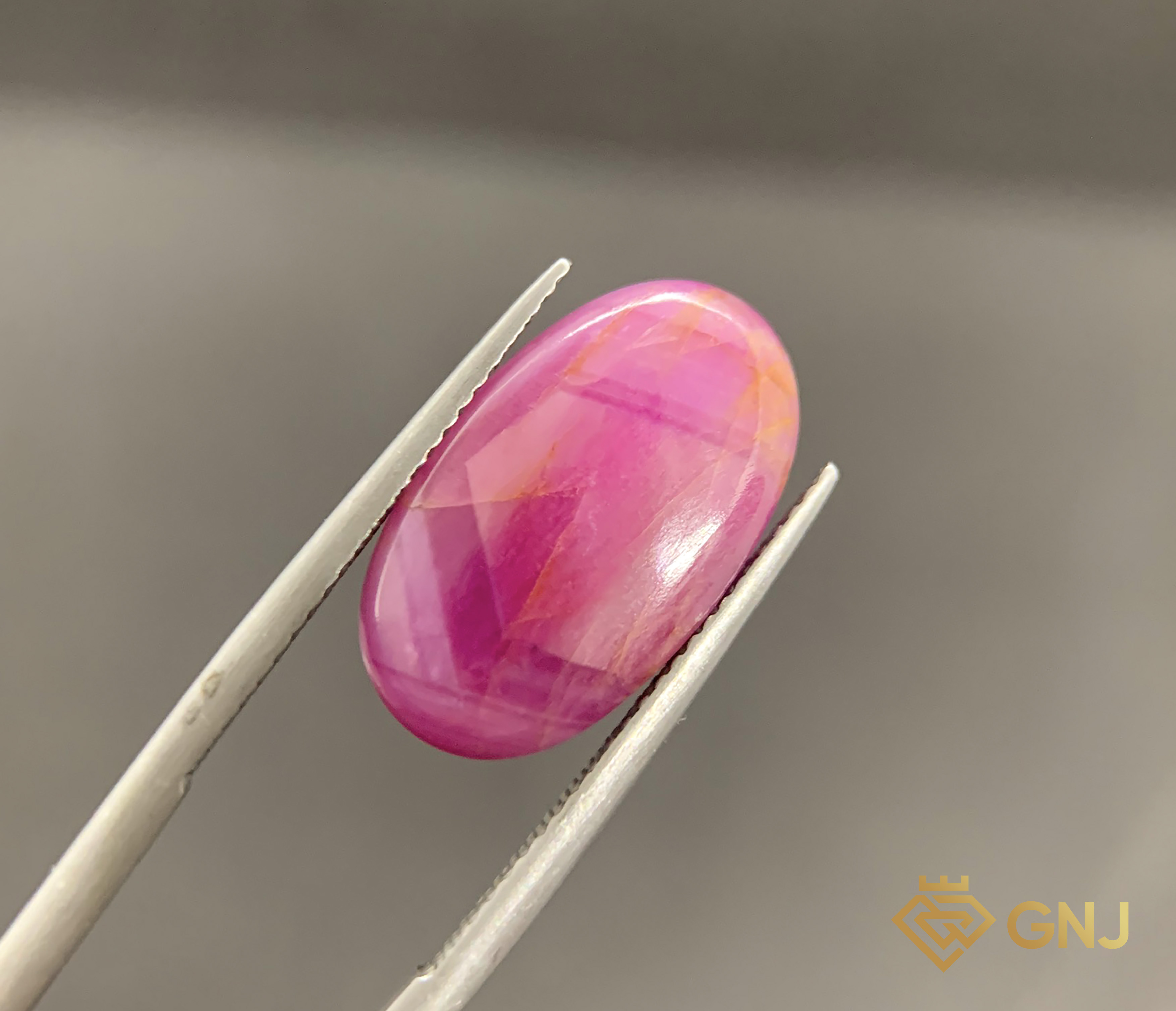 Viên Đá Sapphire Hoa Văn Lục Yên 12.1ct — Cabochon — chi tiết đá