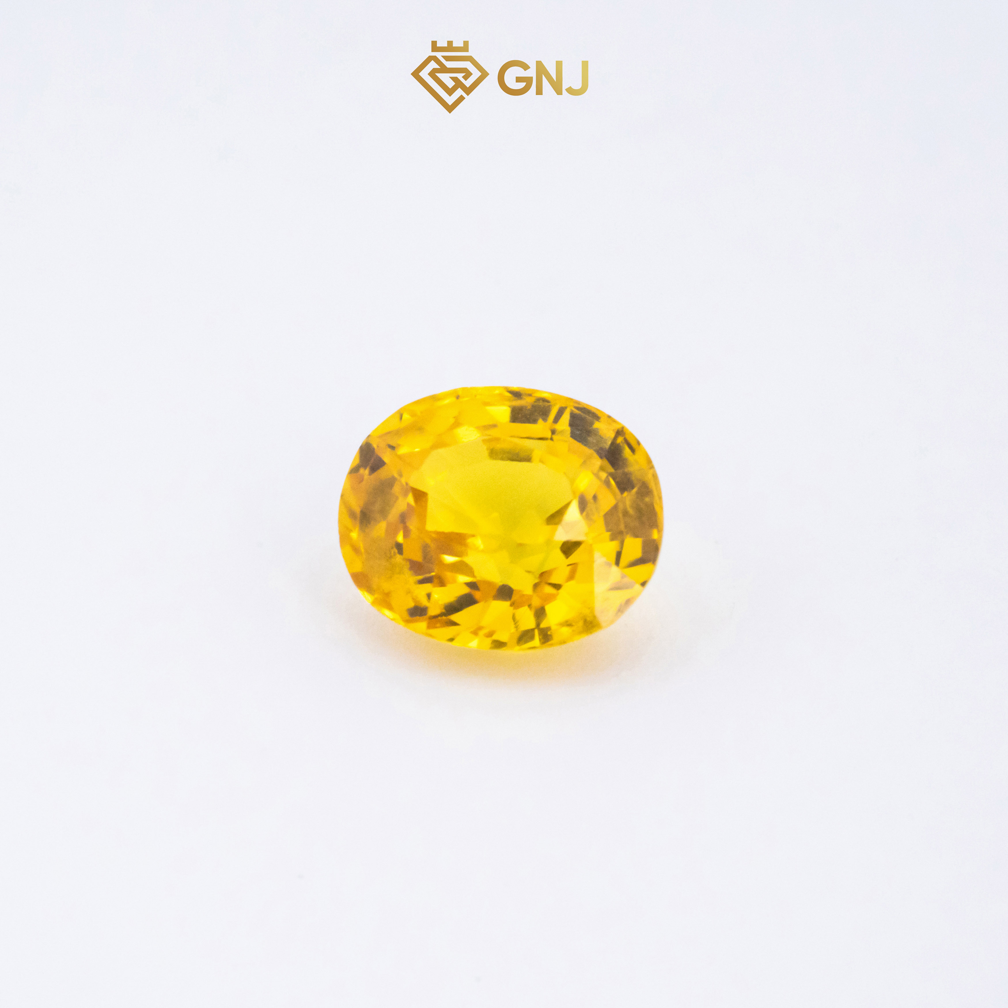 Viên Đá Sapphire Vàng Tự Nhiên — mặt trước, đá quý tự nhiên có kiểm định GNJ