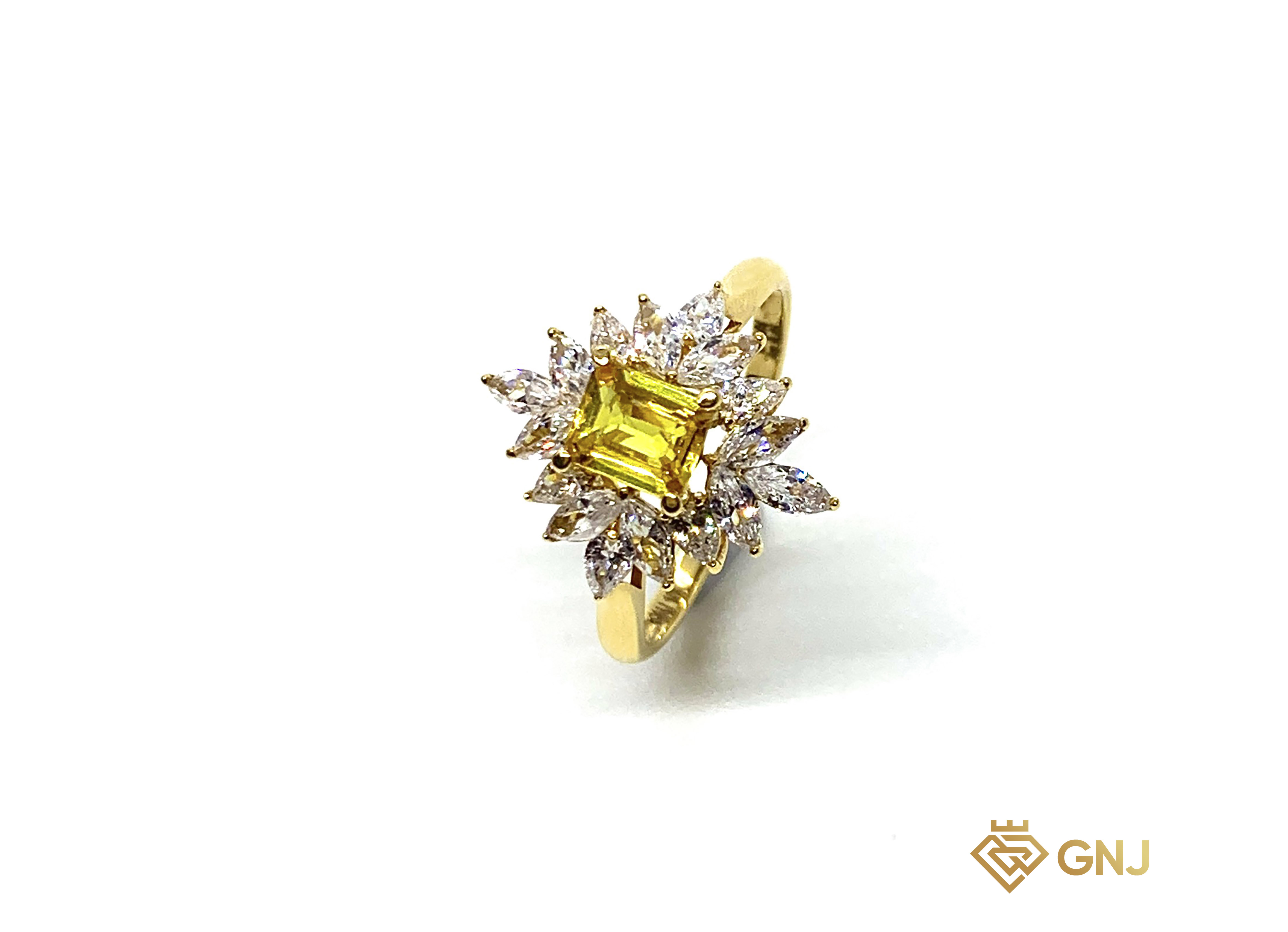 Nhẫn Đính Đá Sapphire Vàng Thịnh Vượng — mặt trước, đá quý tự nhiên có kiểm định GNJ