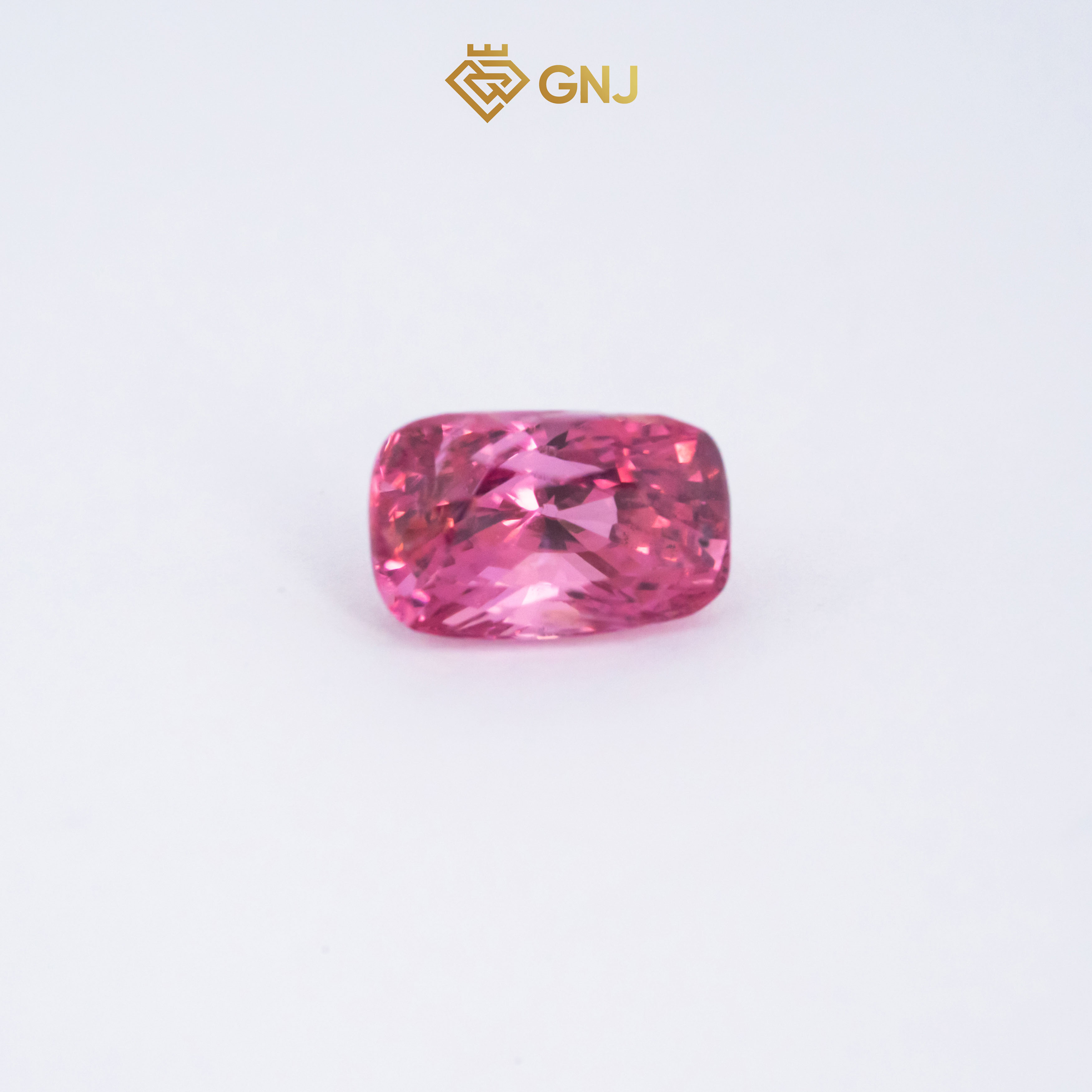 Viên đá spinel Hồng tự nhiên Lục Yên