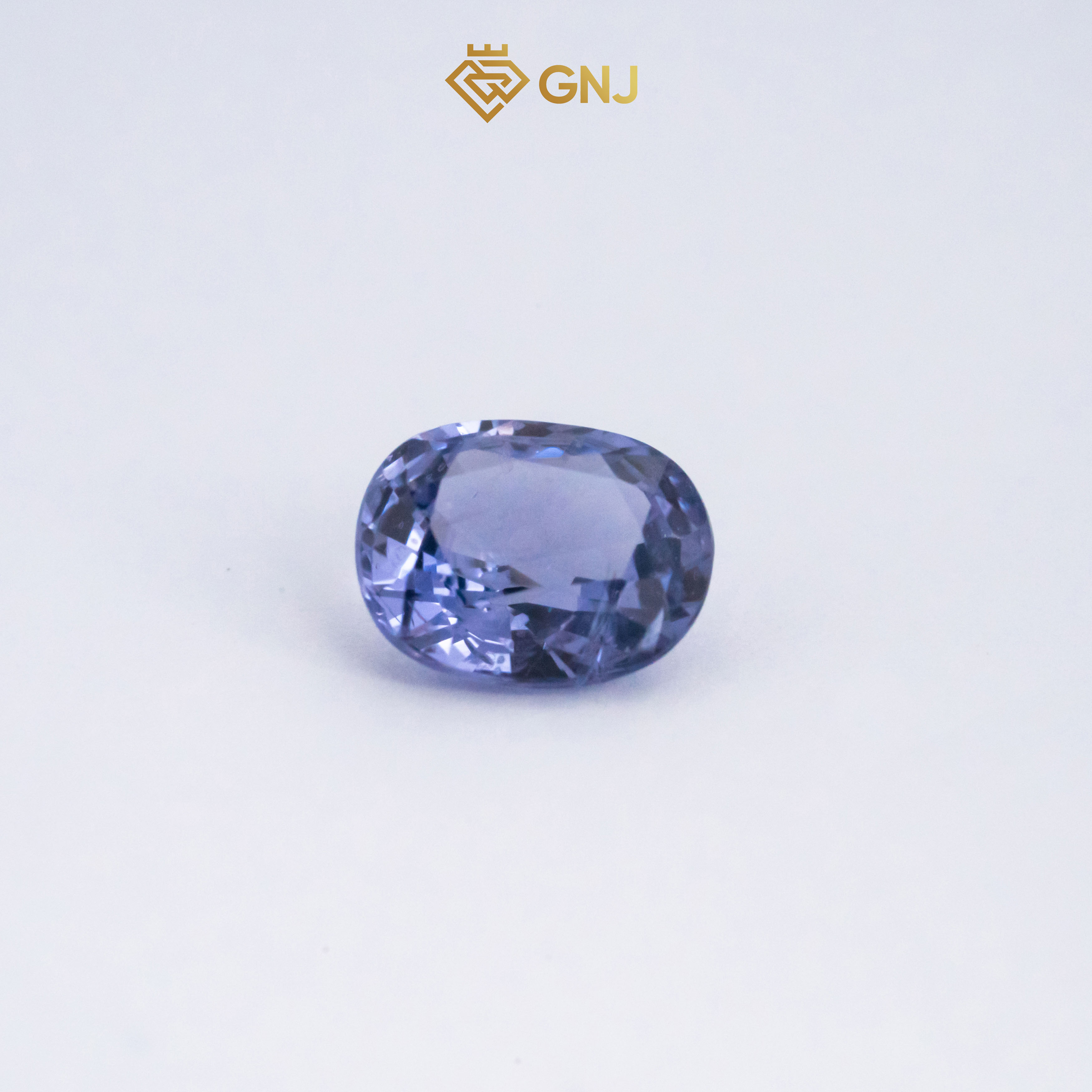 Viên đá spinel Xanh xám tự nhiên