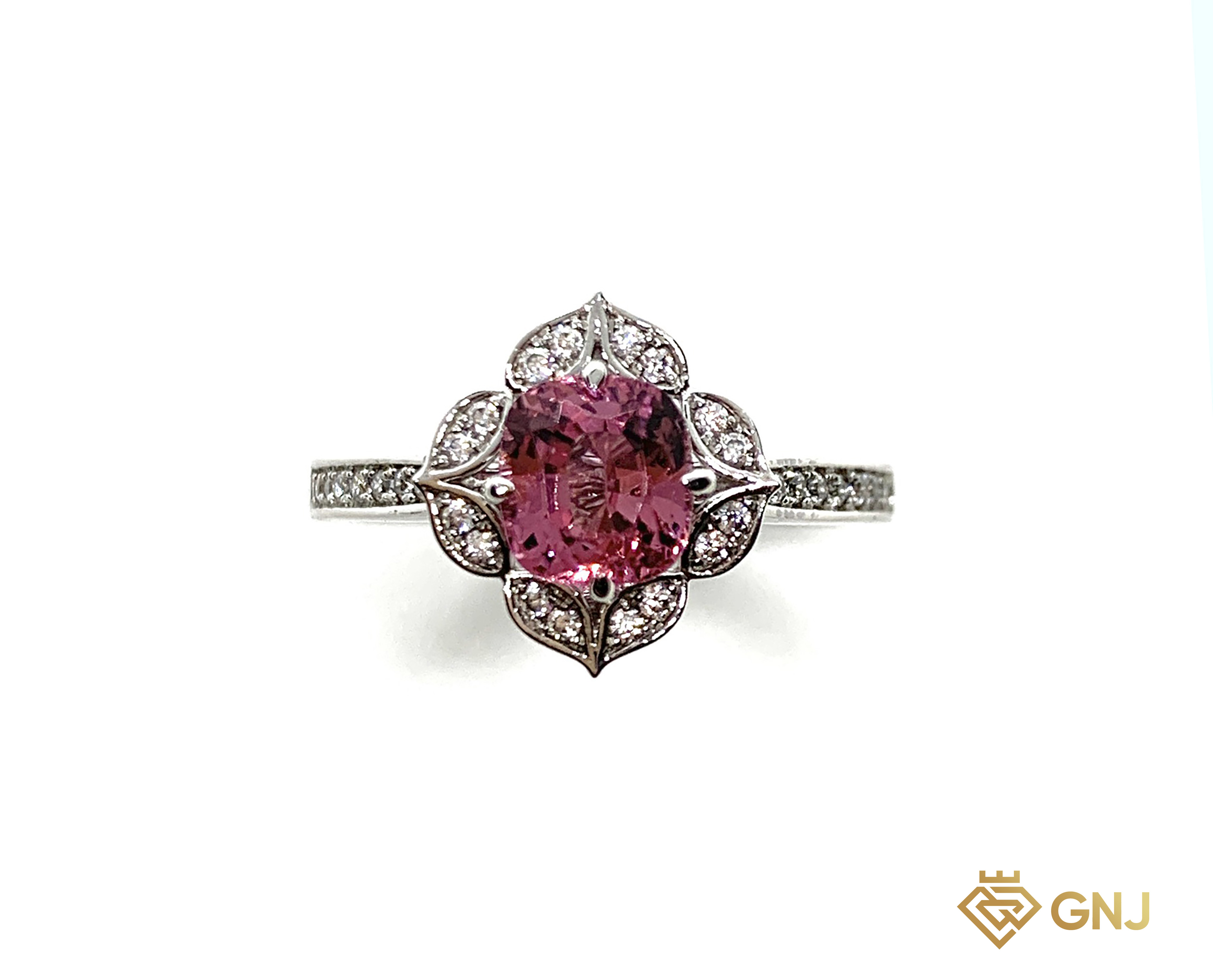 Nhẫn Vàng 10K Đá Chủ Spinel Hồng Ánh Tím — chi tiết đá