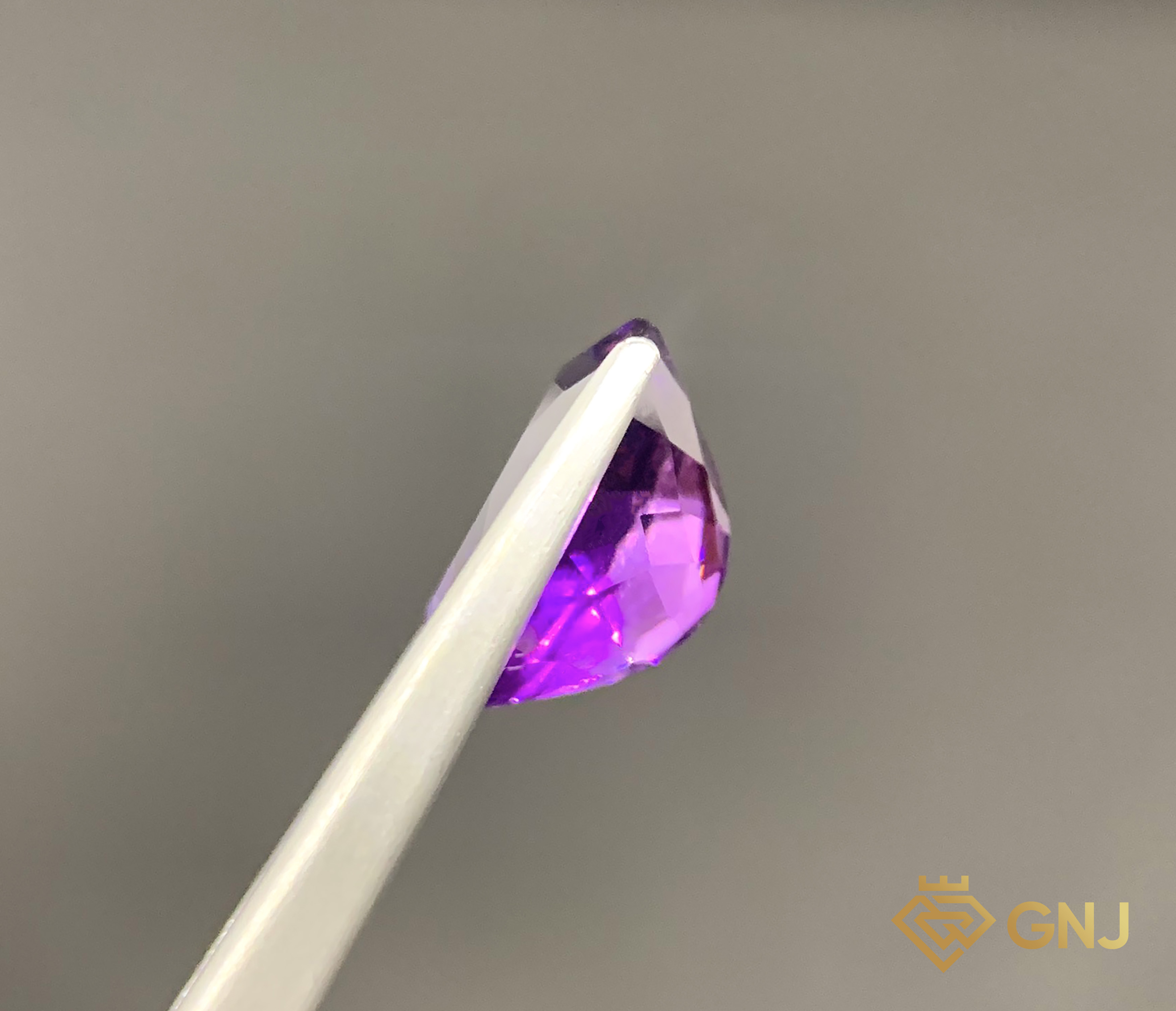 Đá Amethyst Tự Nhiên 3.20ct — Facet — mặt bên