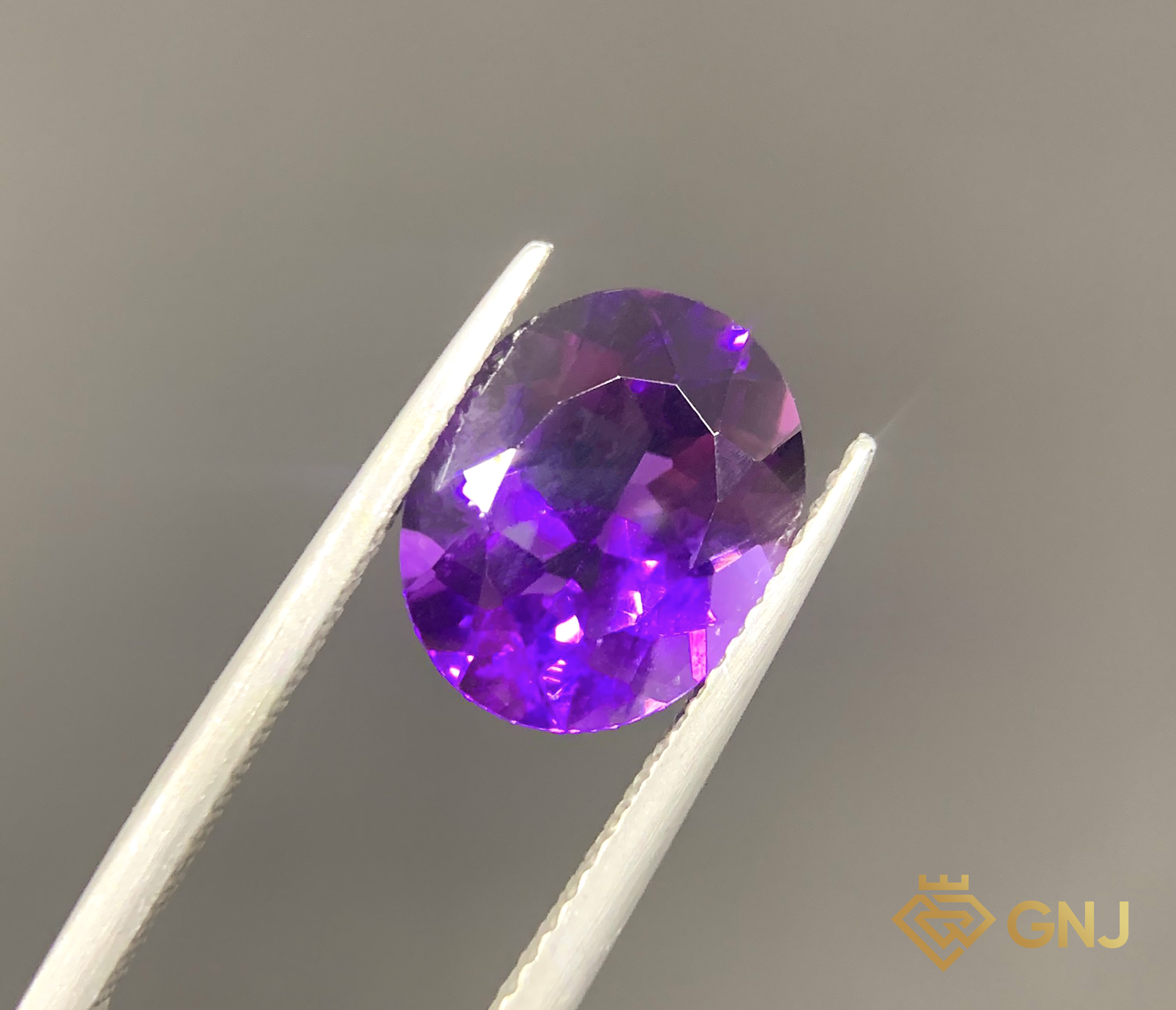 Đá Amethyst thạch anh tím tự nhiên 3.20ct, đá bản mệnh hợp người sinh năm 1987