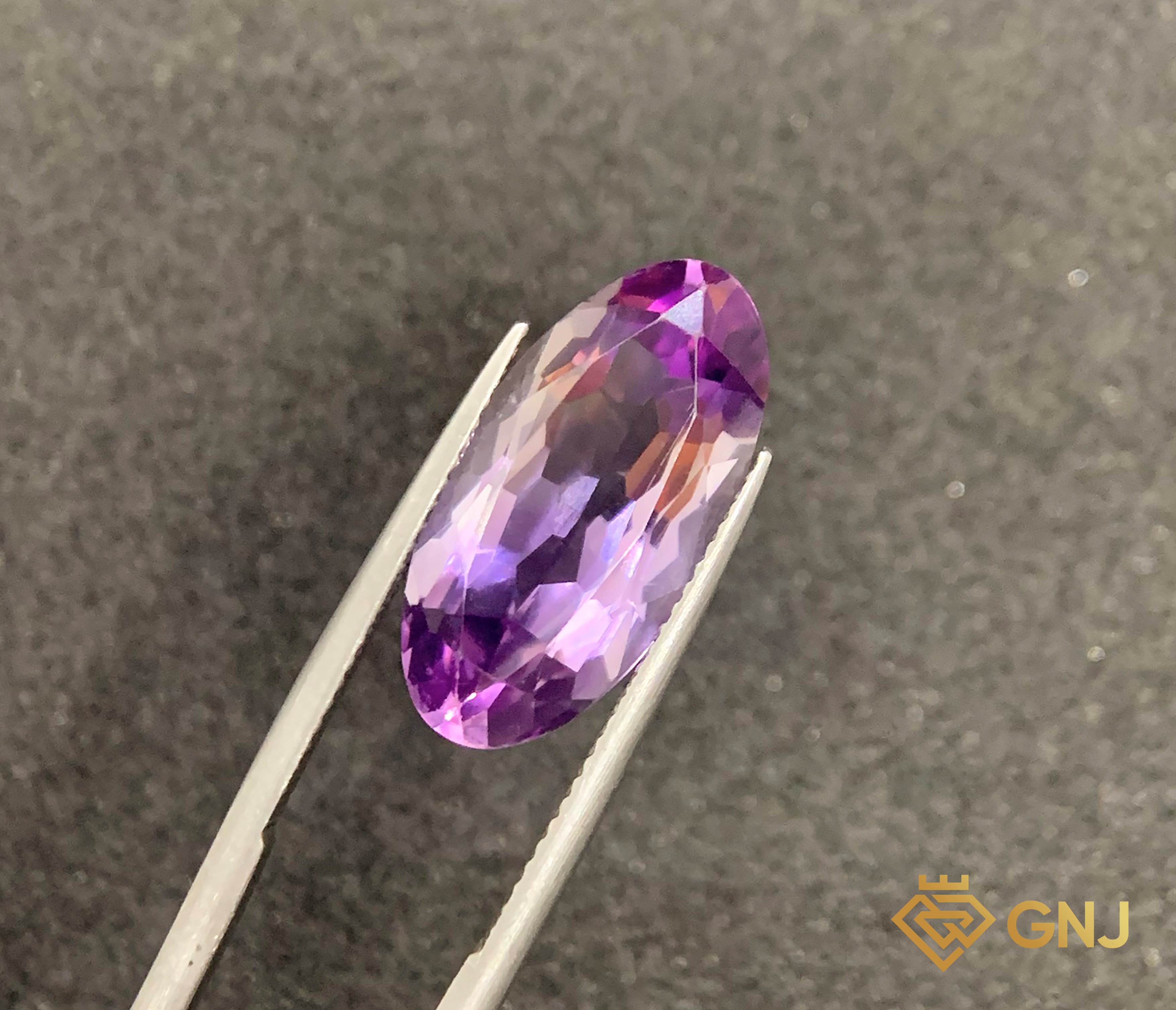 Amethyst Tự Nhiên Tím 8.7ct - Facet — mặt trước, đá quý tự nhiên có kiểm định GNJ