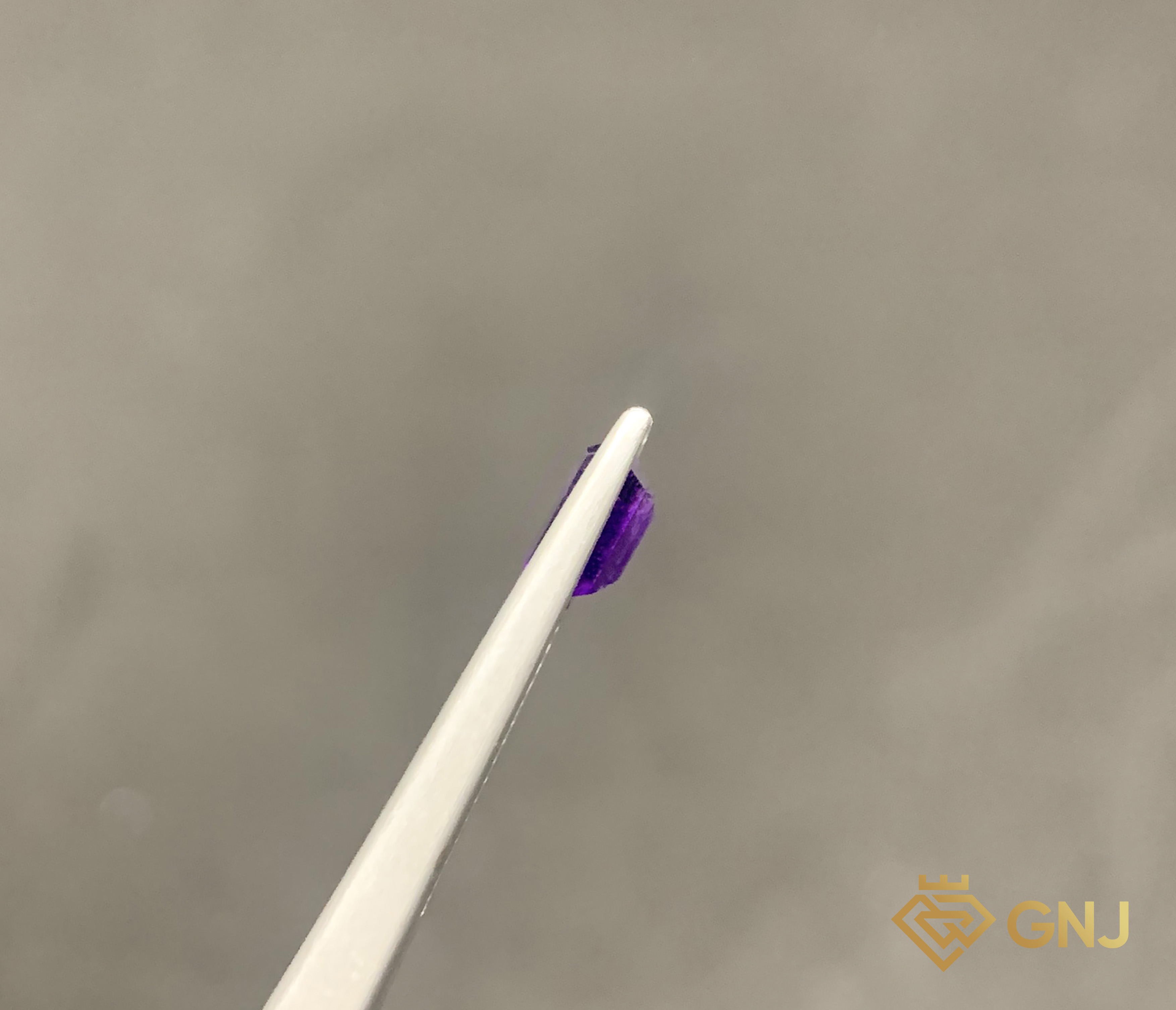 Đá Amethyst Tự Nhiên 1.05ct — Facet — mặt bên