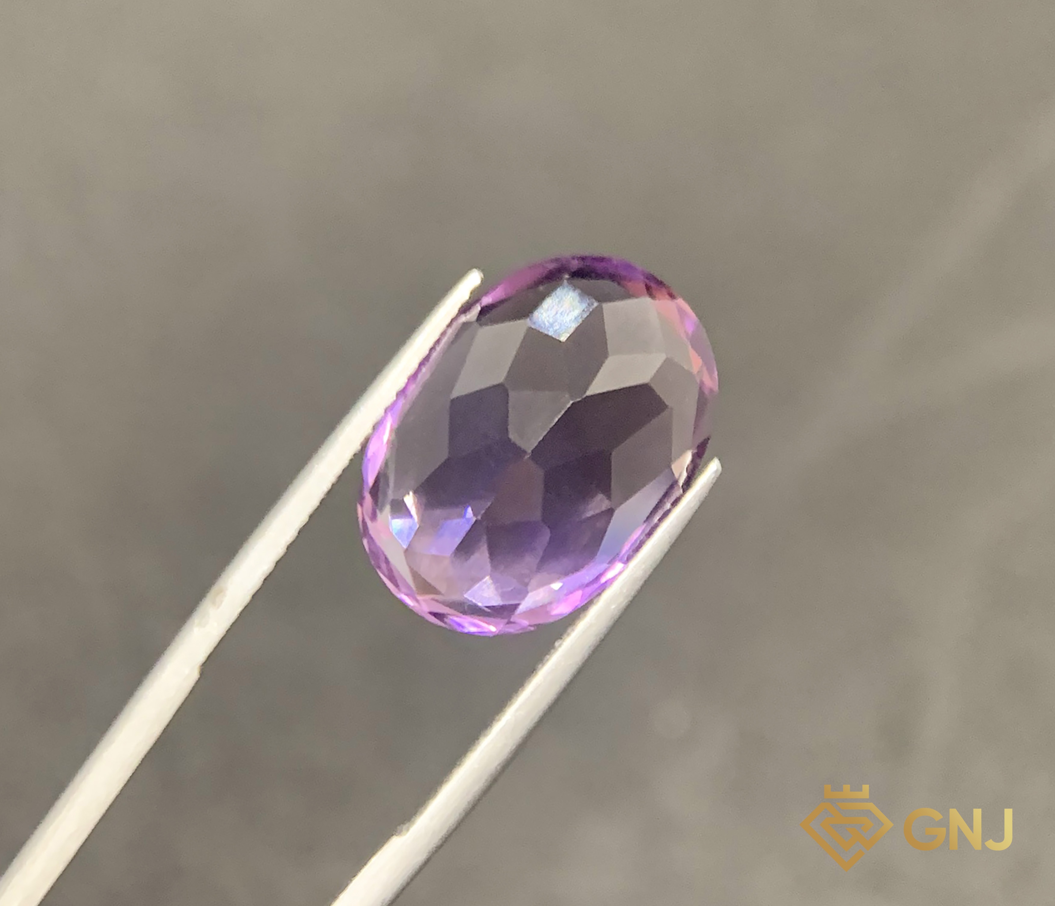 Đá Amethyst Tự Nhiên 13.95ct — Facet — chi tiết đá