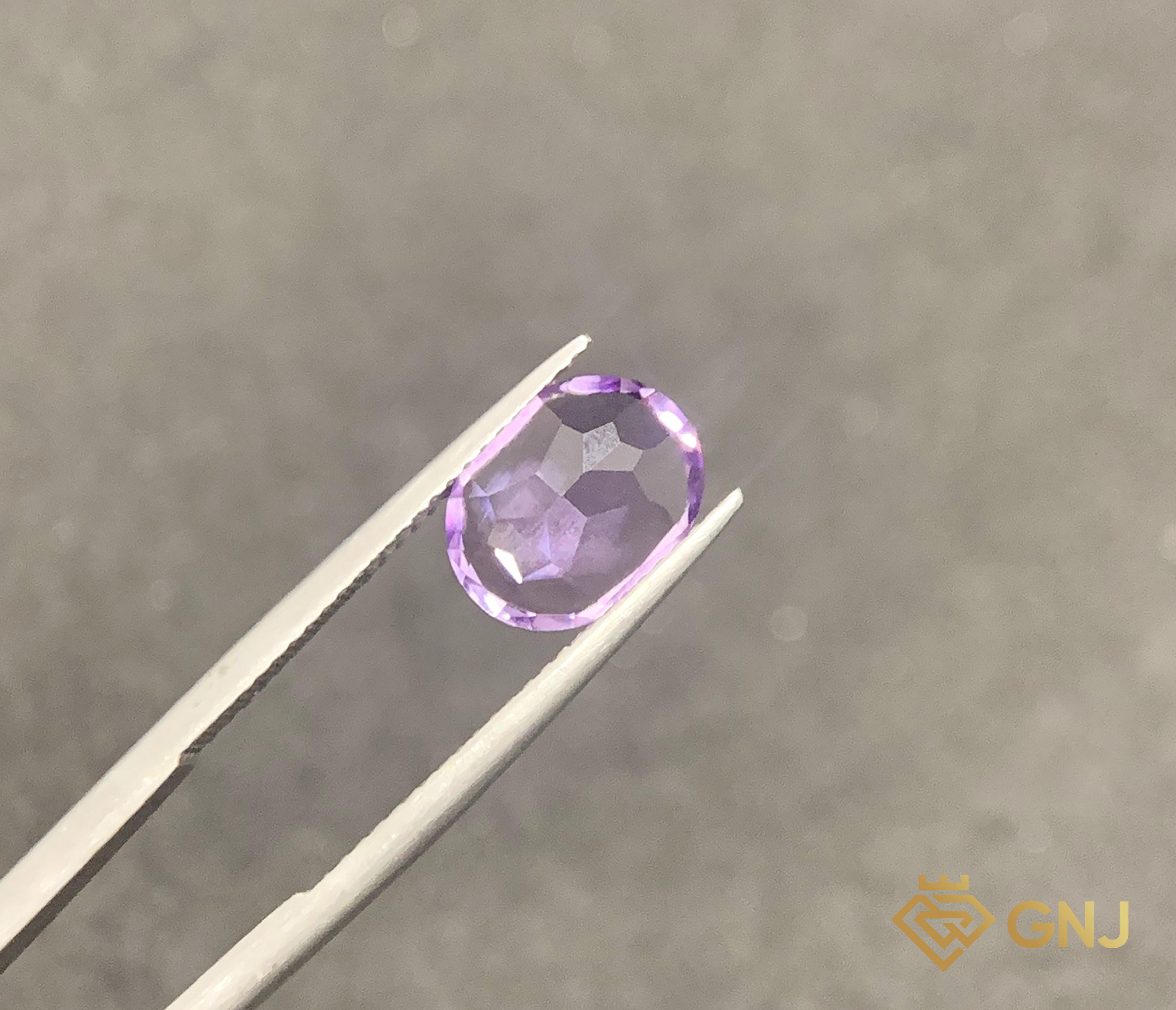 Đá Amethyst Tự NhiênV — chi tiết đá