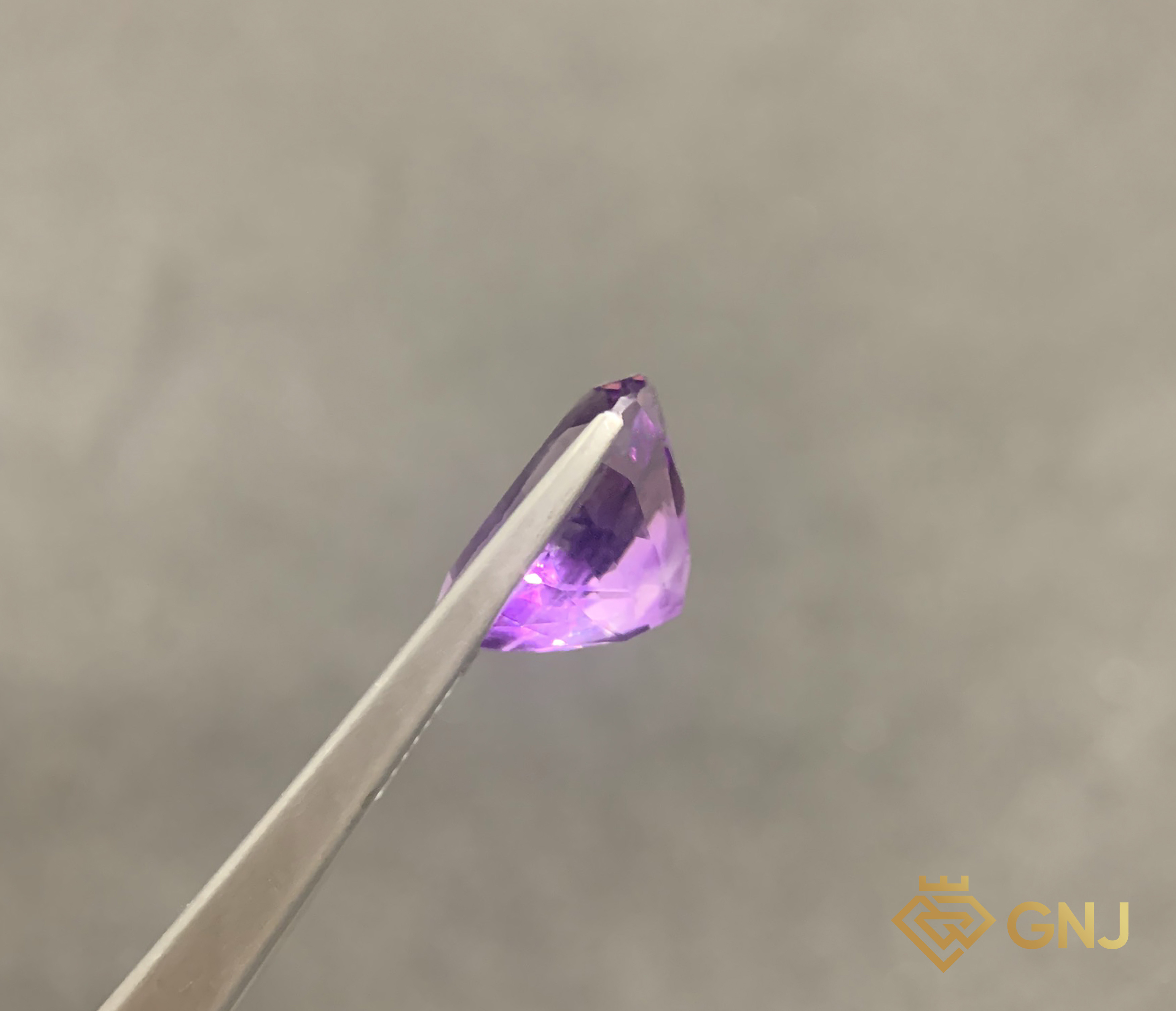 Đá Amethyst Tự Nhiên 7.35ct — Facet — mặt bên