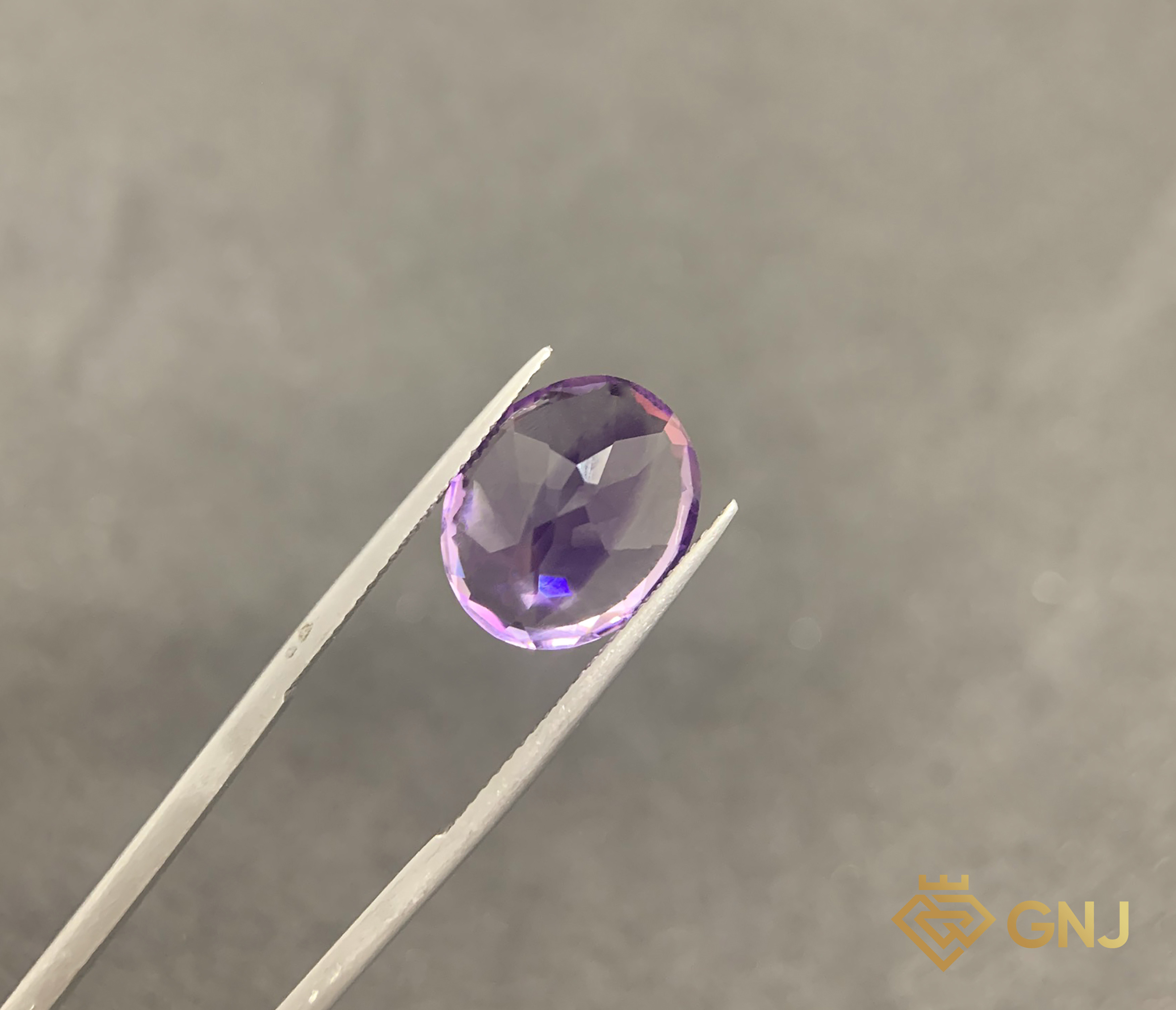Đá Amethyst Tự Nhiên 7.35ct — Facet — chi tiết đá