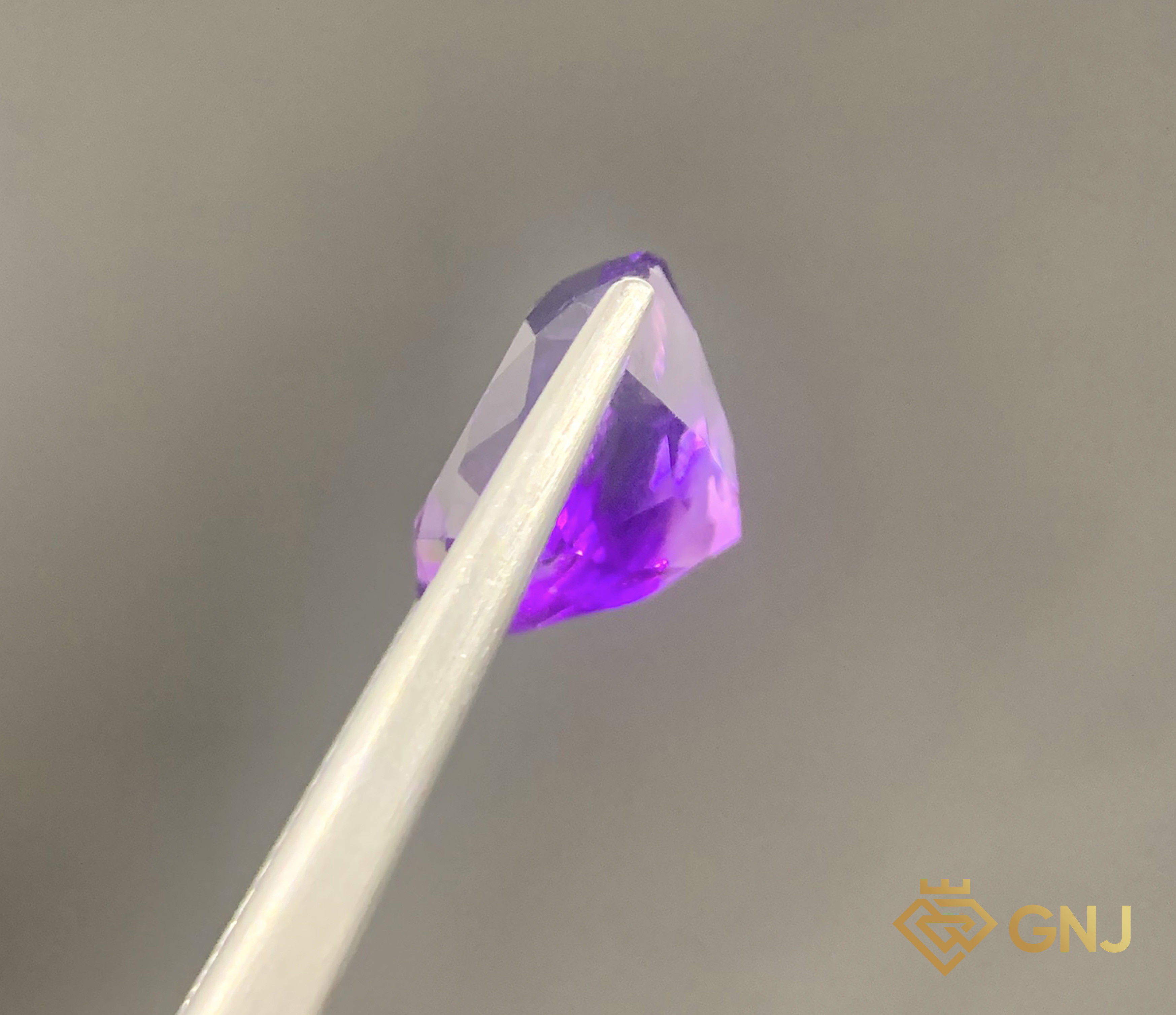 Đá Amethyst Tự Nhiên 3.60ct — Facet — chi tiết đá