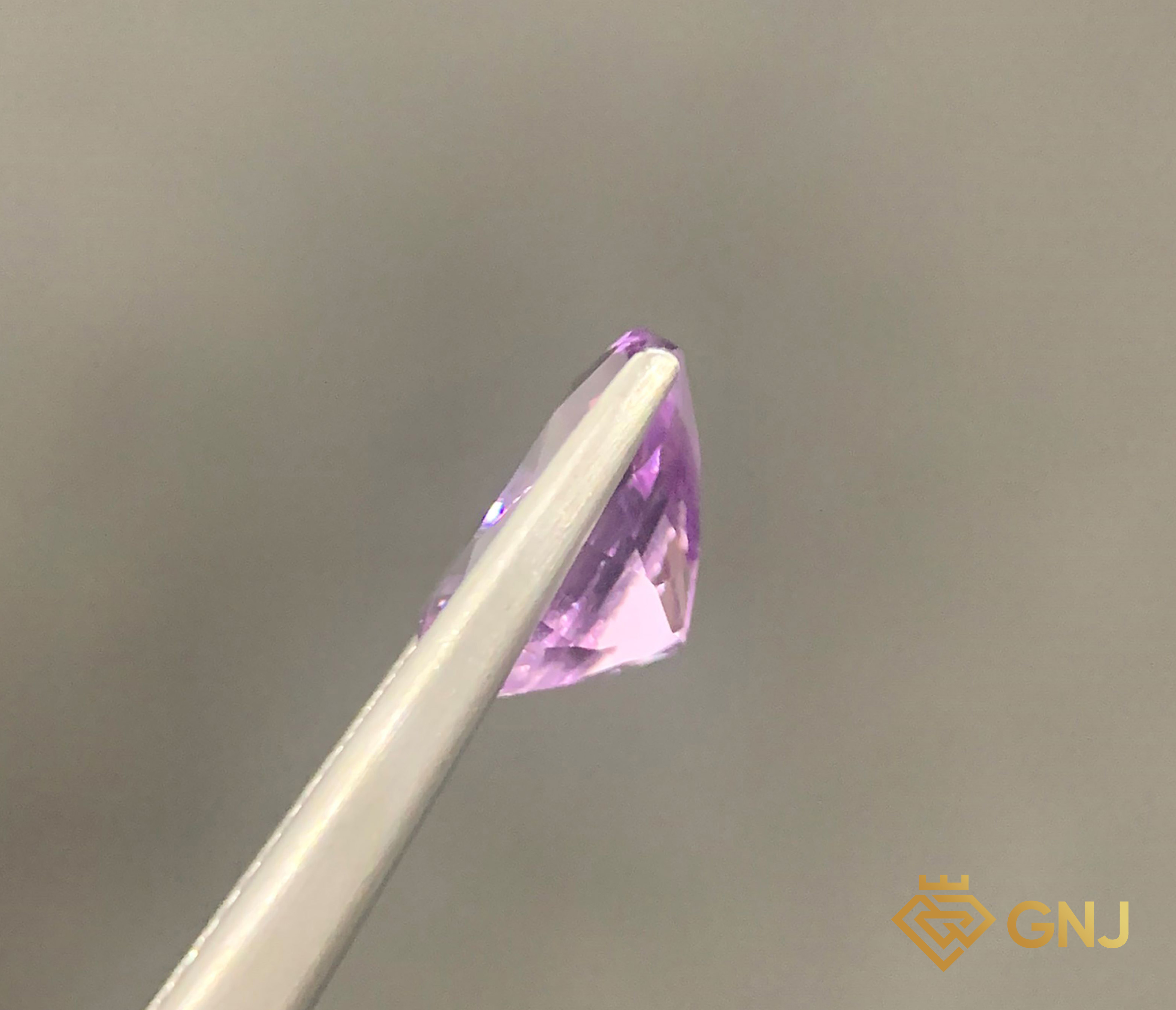 Đá Amethyst Tự Nhiên 2.10ct — Facet — mặt bên