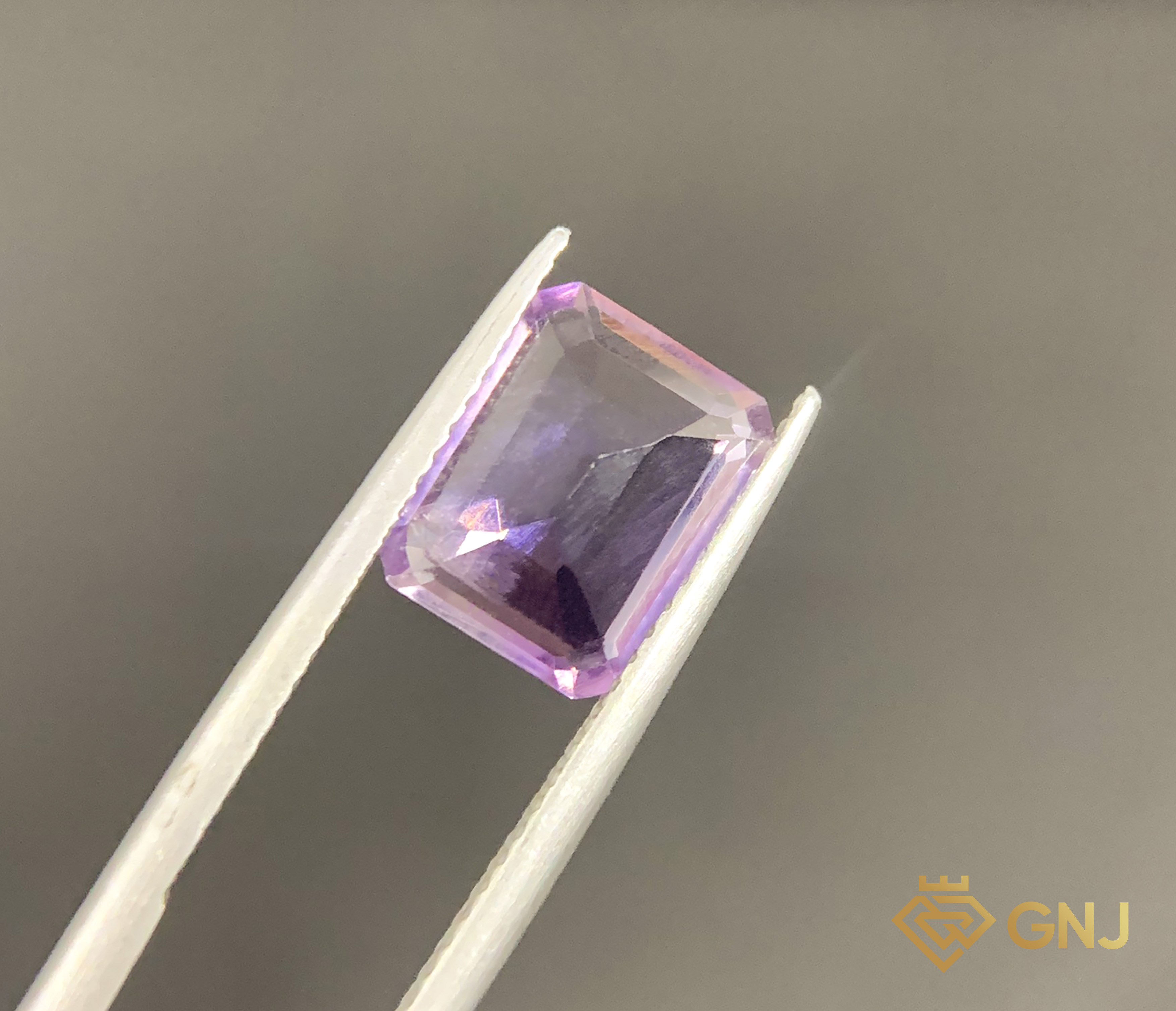 Đá Amethyst Tự Nhiên 2.8ct — Facet — chi tiết đá