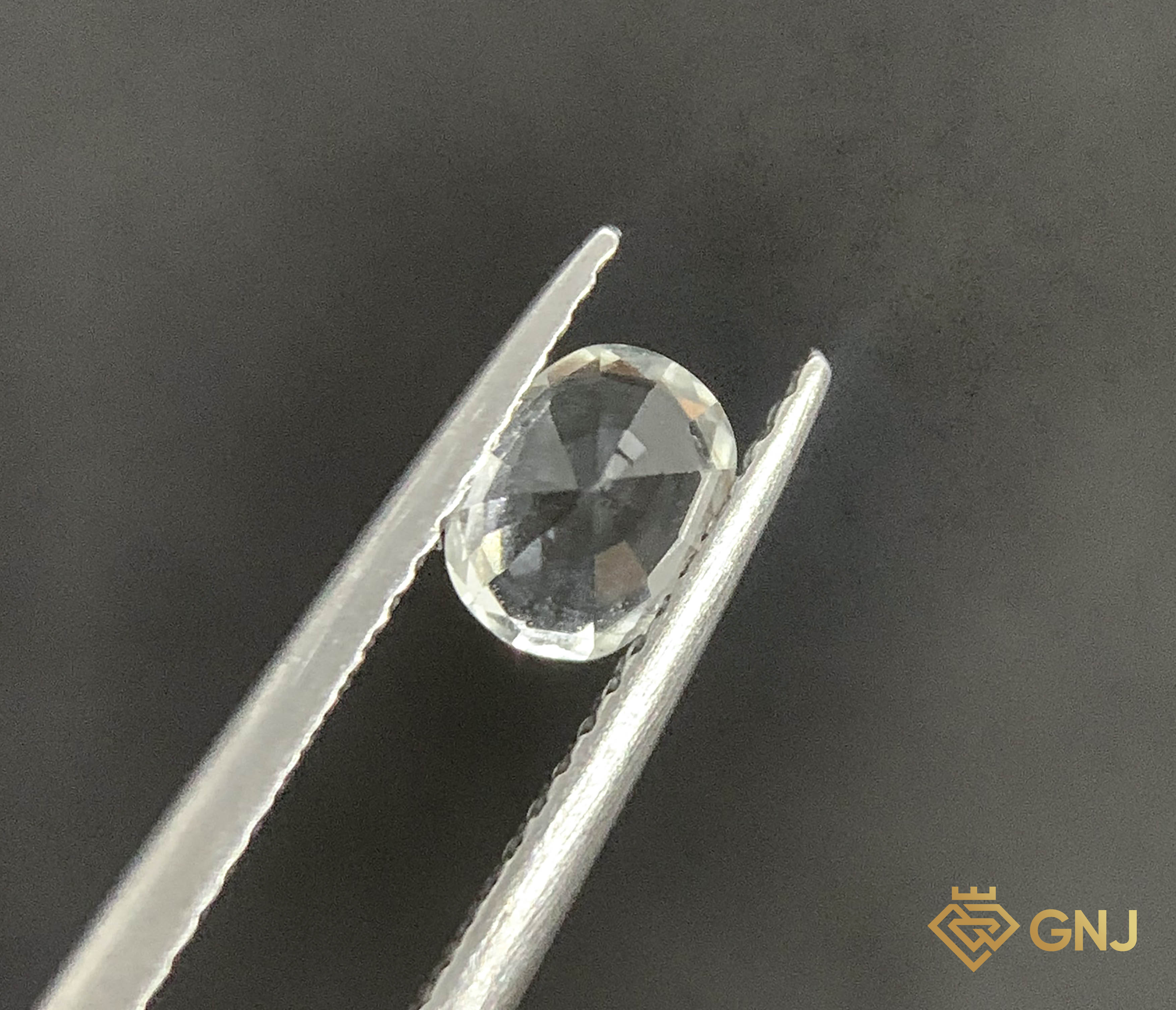 Đá Topaz Trắng Tự Nhiên 1.65ct — chi tiết đá