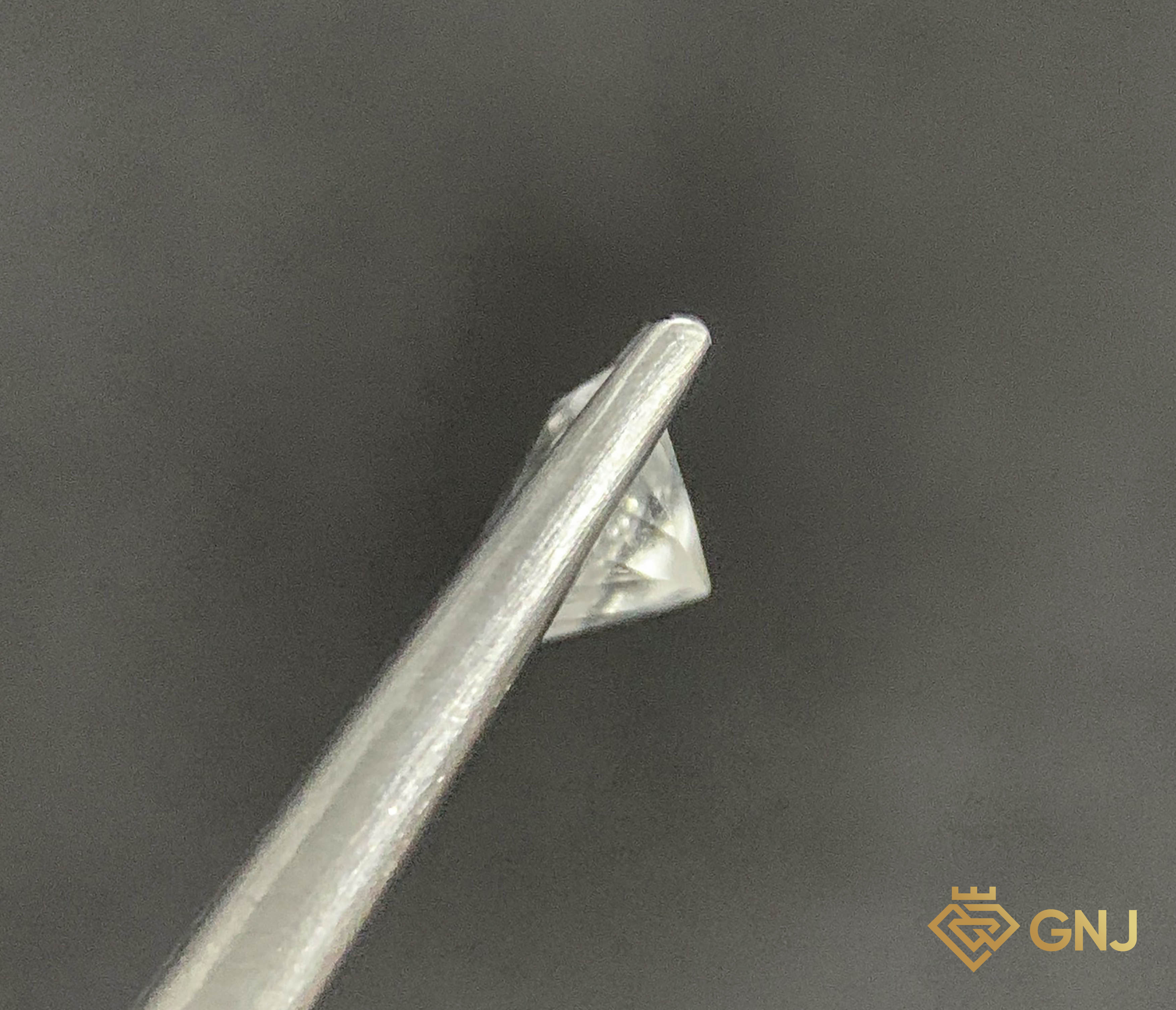 Đá Topaz Trắng Tự Nhiên 0.92ct — mặt bên