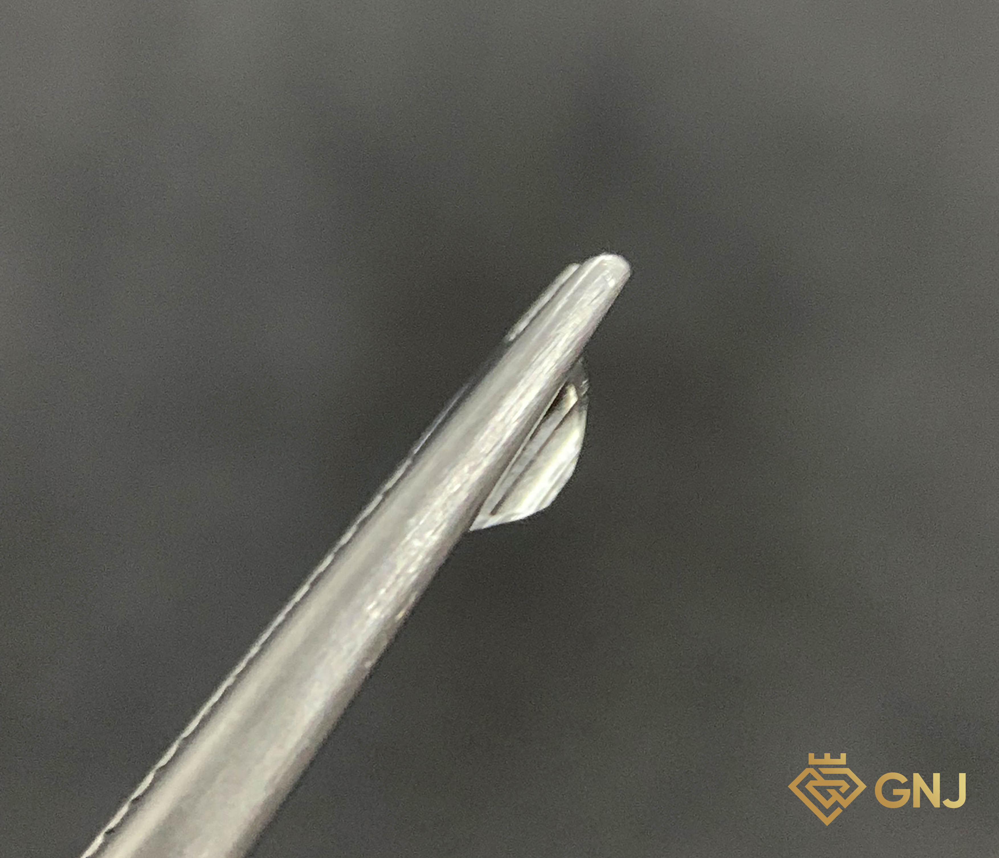 Đá Topaz Tự Nhiên Trắng 1ct — mặt bên
