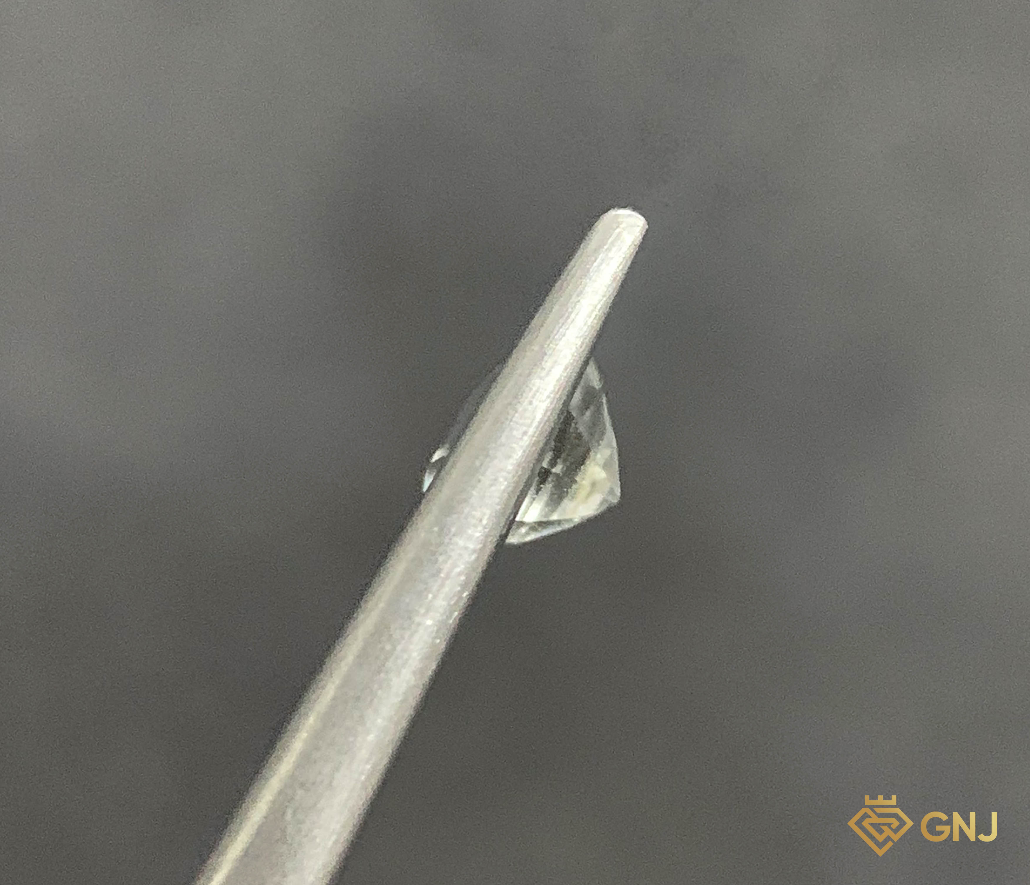 Đá Topaz Tự Nhiên Trắng 1ct — mặt bên