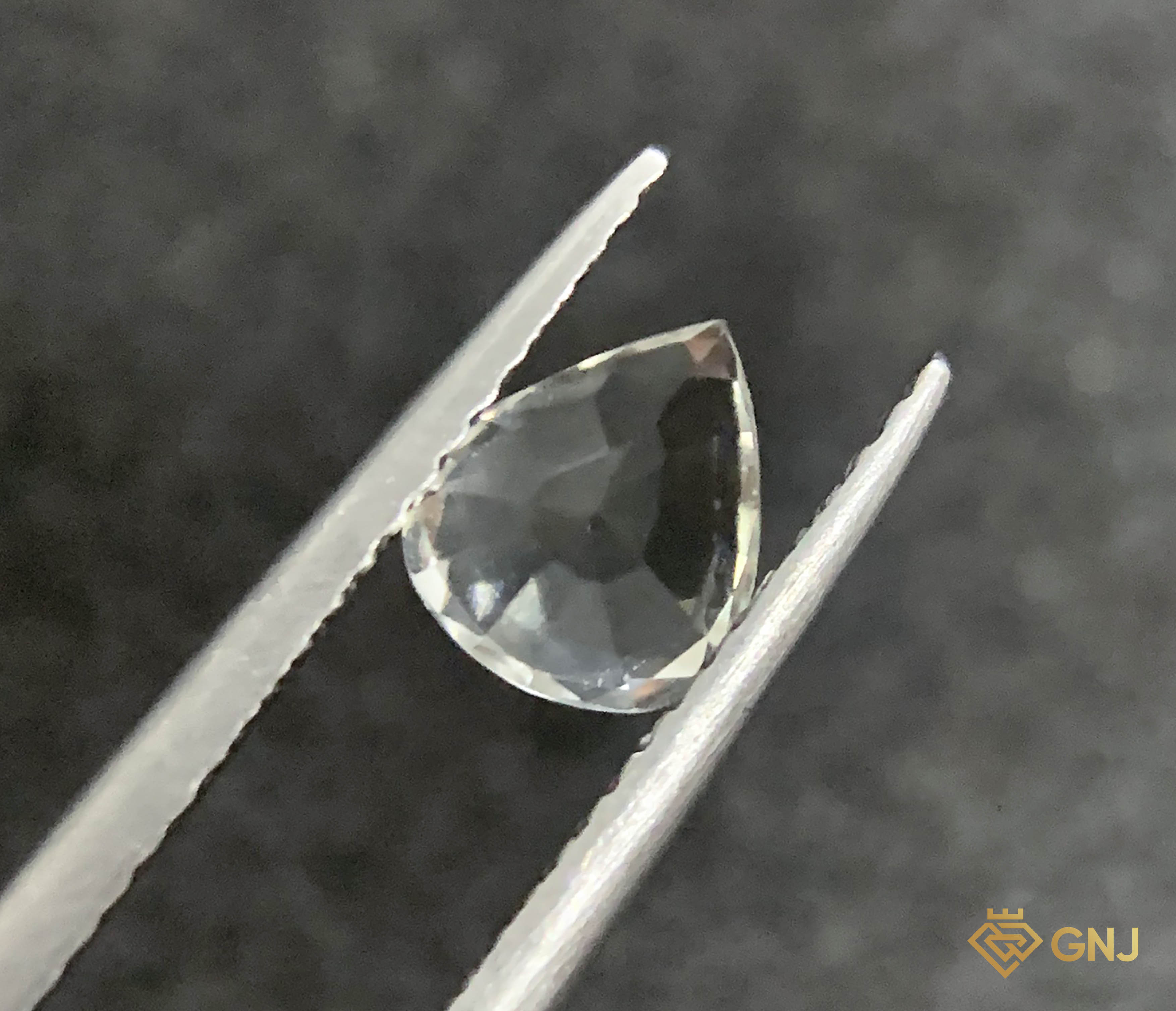 Đá Topaz Tự Nhiên Trắng 1.25ct — chi tiết đá