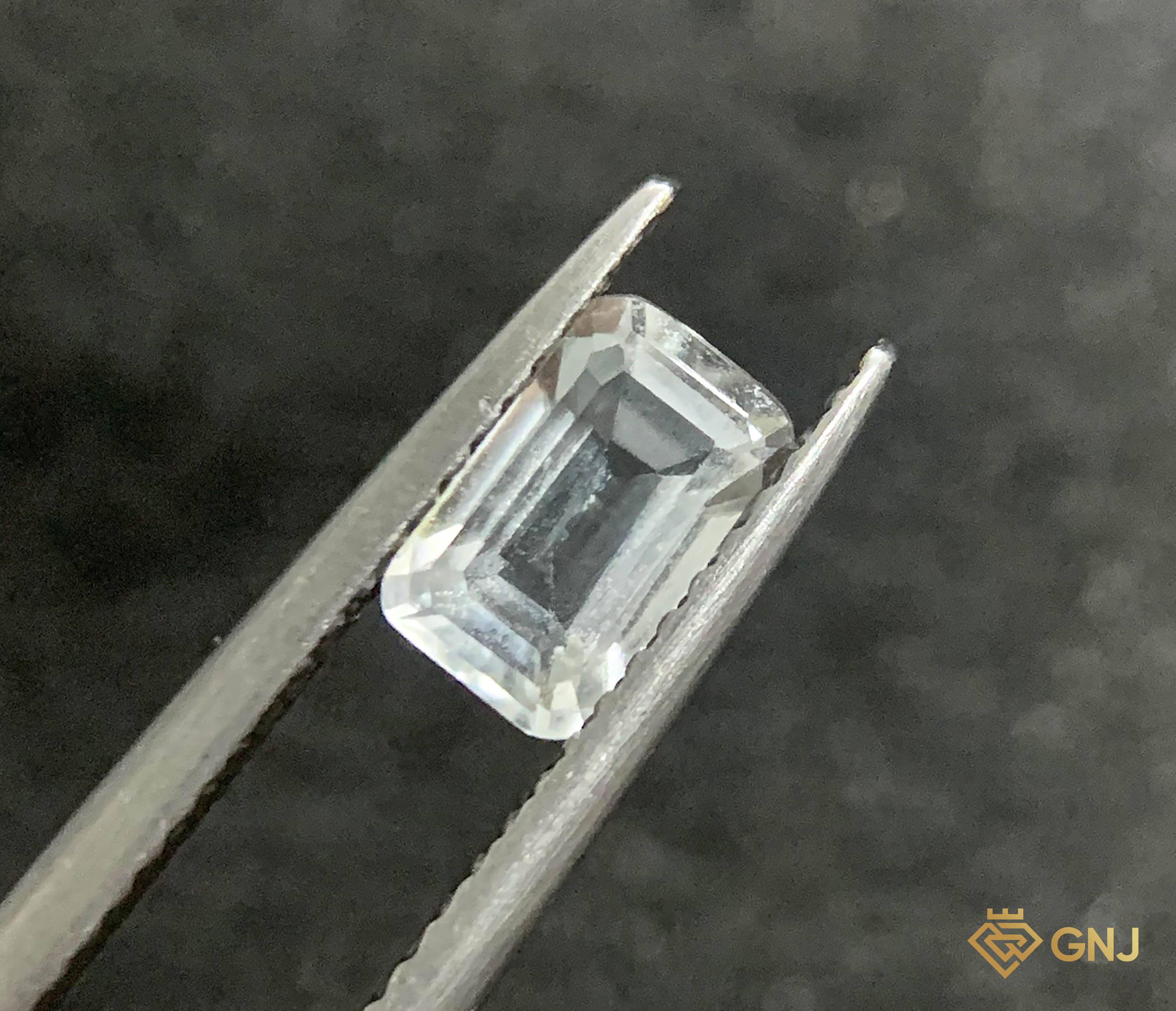 Đá Topaz Tự Nhiên Trắng 1.15ct — mặt trước, đá quý tự nhiên có kiểm định GNJ