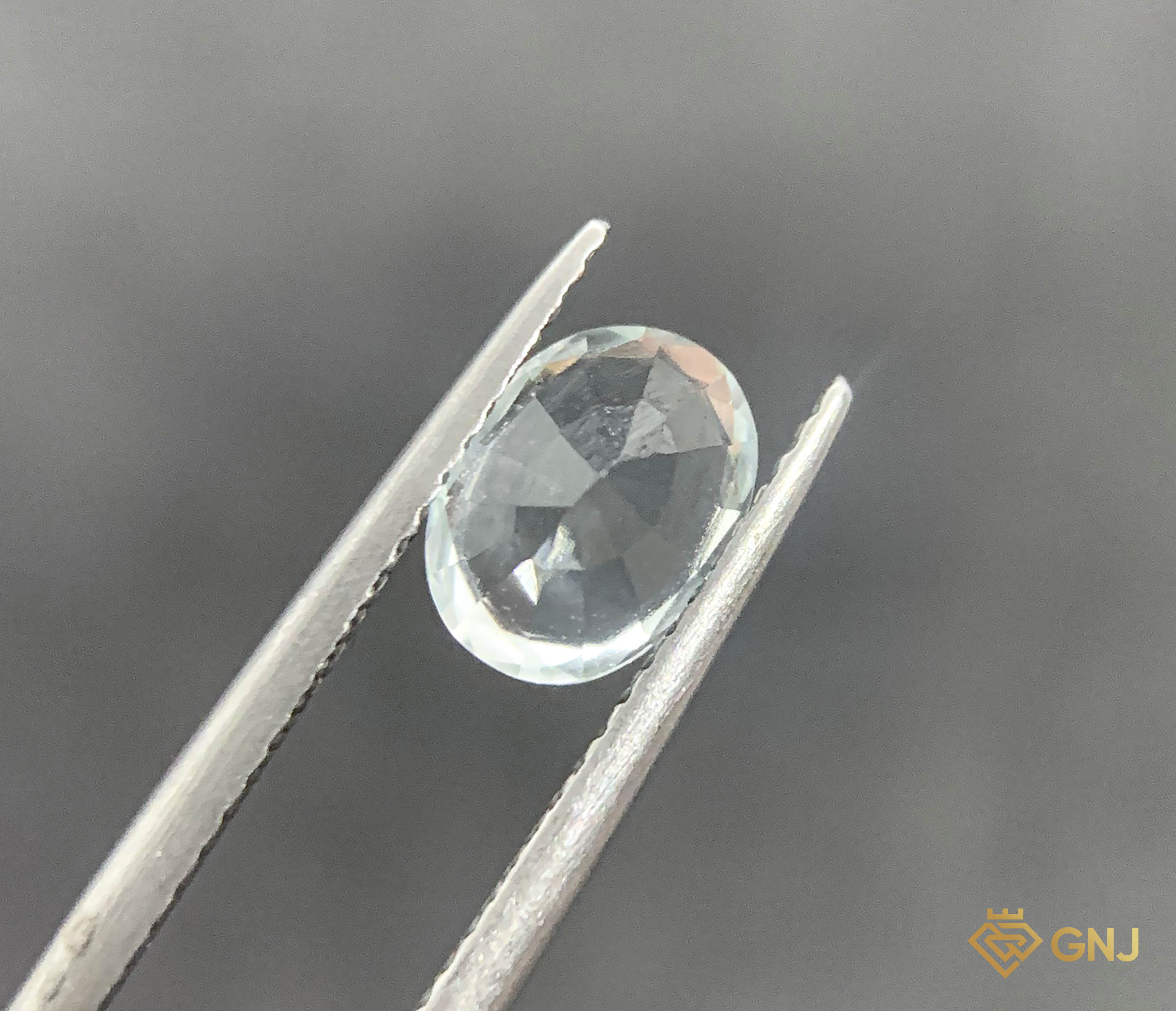 Đá Topaz Trắng Tự Nhiên 1.7ct — chi tiết đá