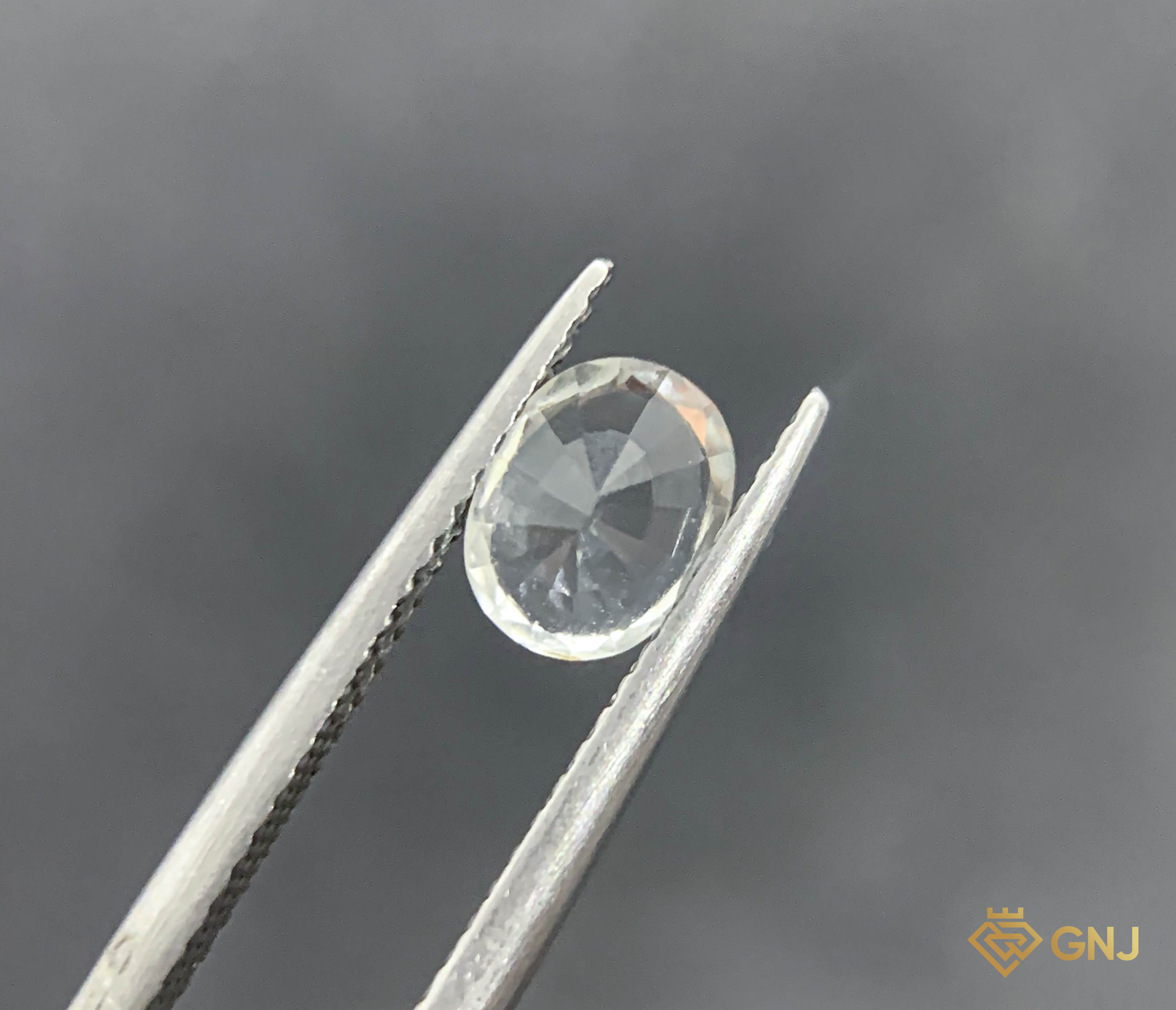 Đá Topaz Tự Nhiên Trắng 1.5ct — chi tiết đá