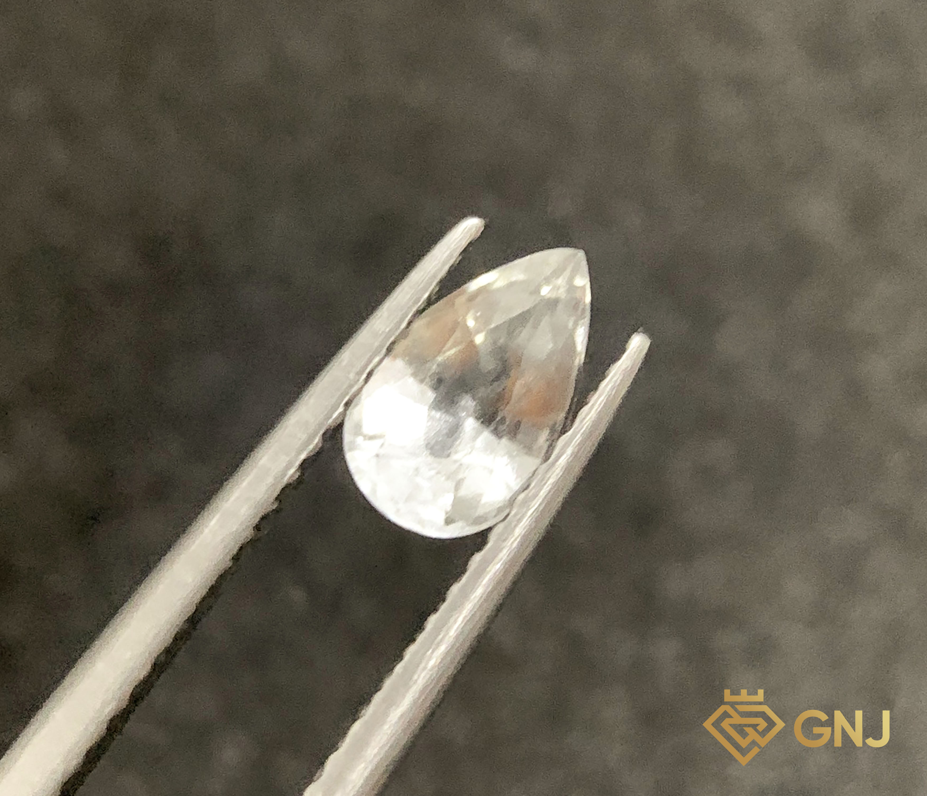 Đá Topaz Tự Nhiên Trắng 1ct — mặt trước, đá quý tự nhiên có kiểm định GNJ