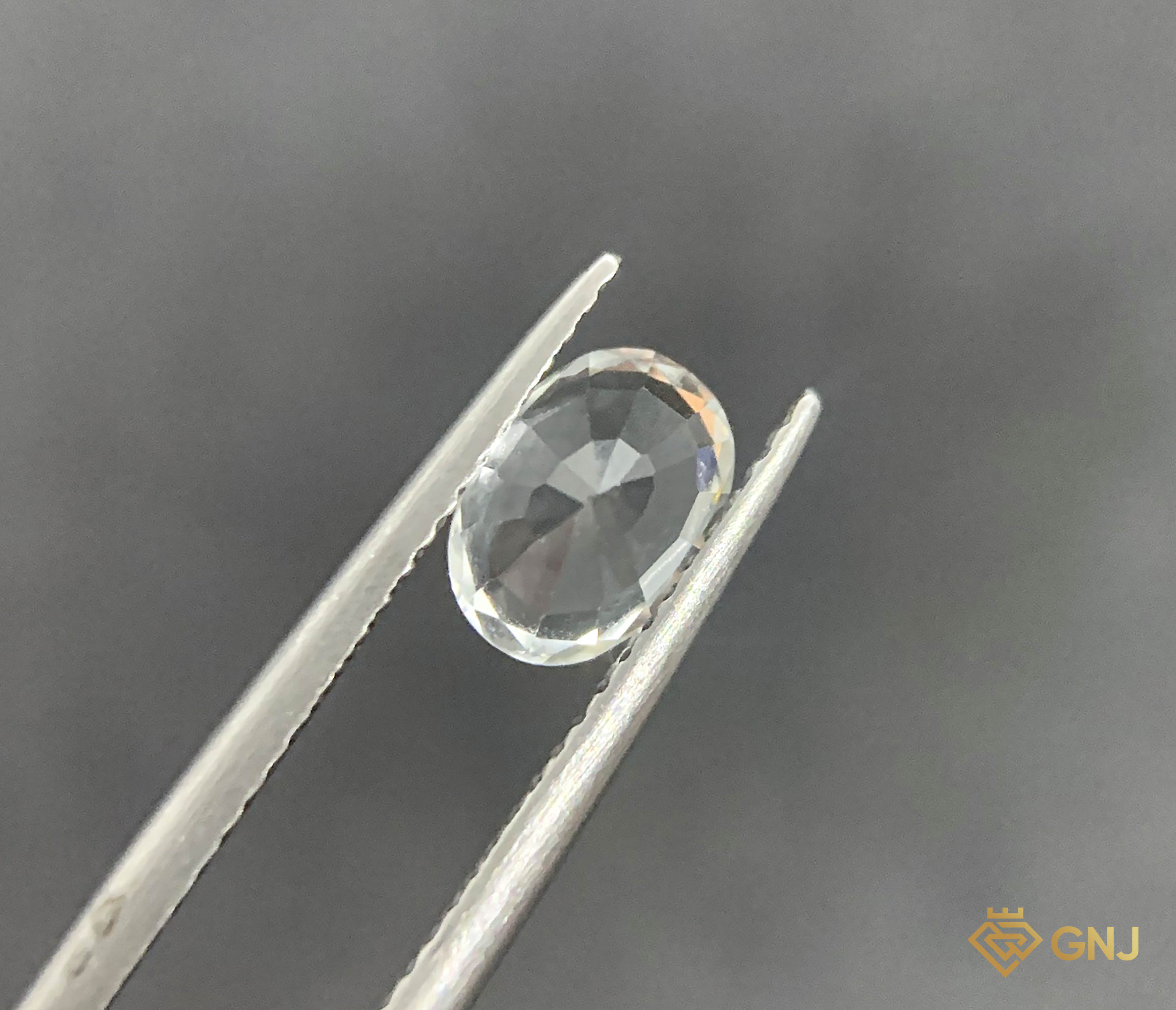 Đá Topaz Trắng Tự Nhiên 1.55ct — chi tiết đá