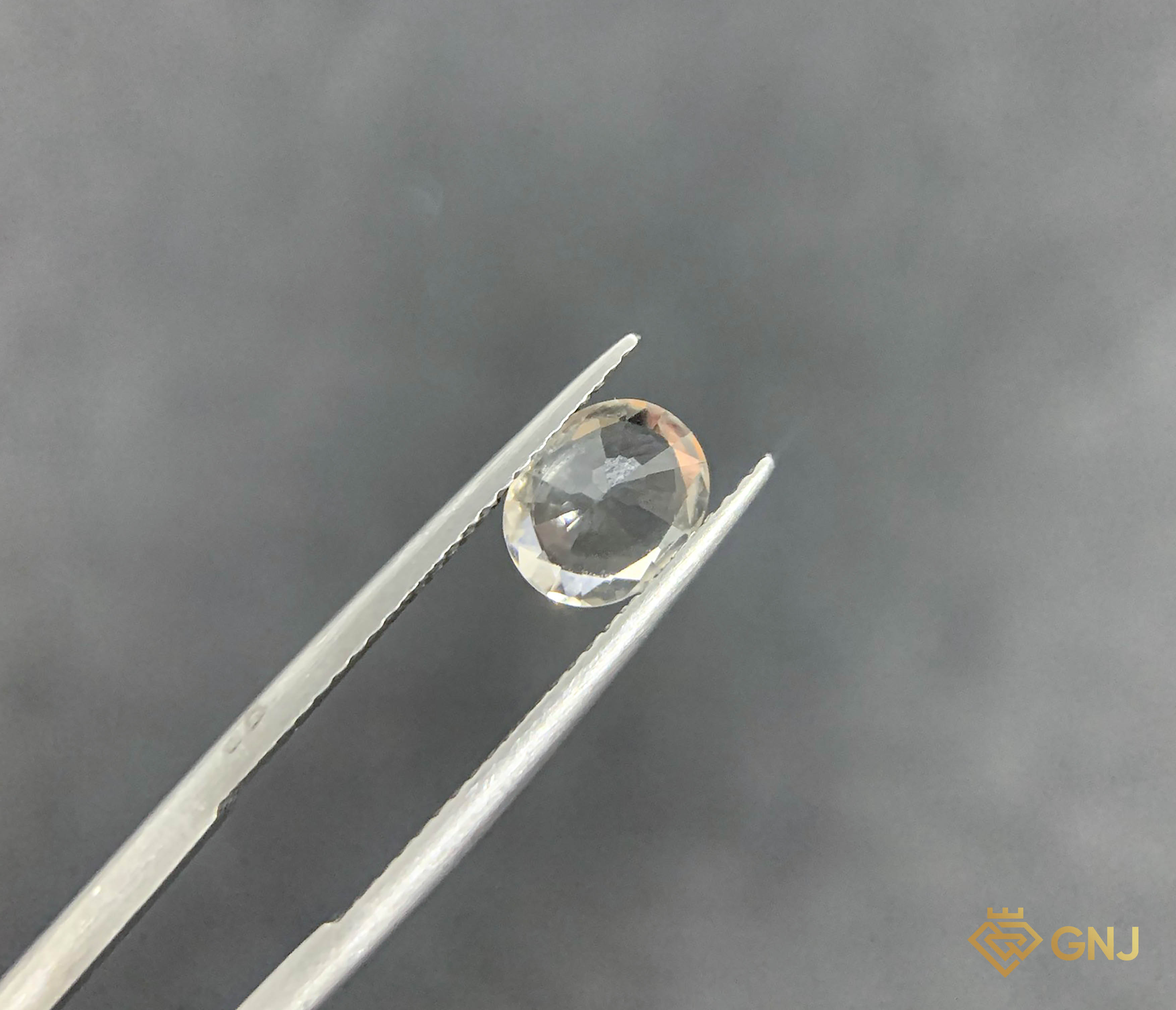 Đá Topaz Tự Nhiên Trắng 1.25ct — chi tiết đá