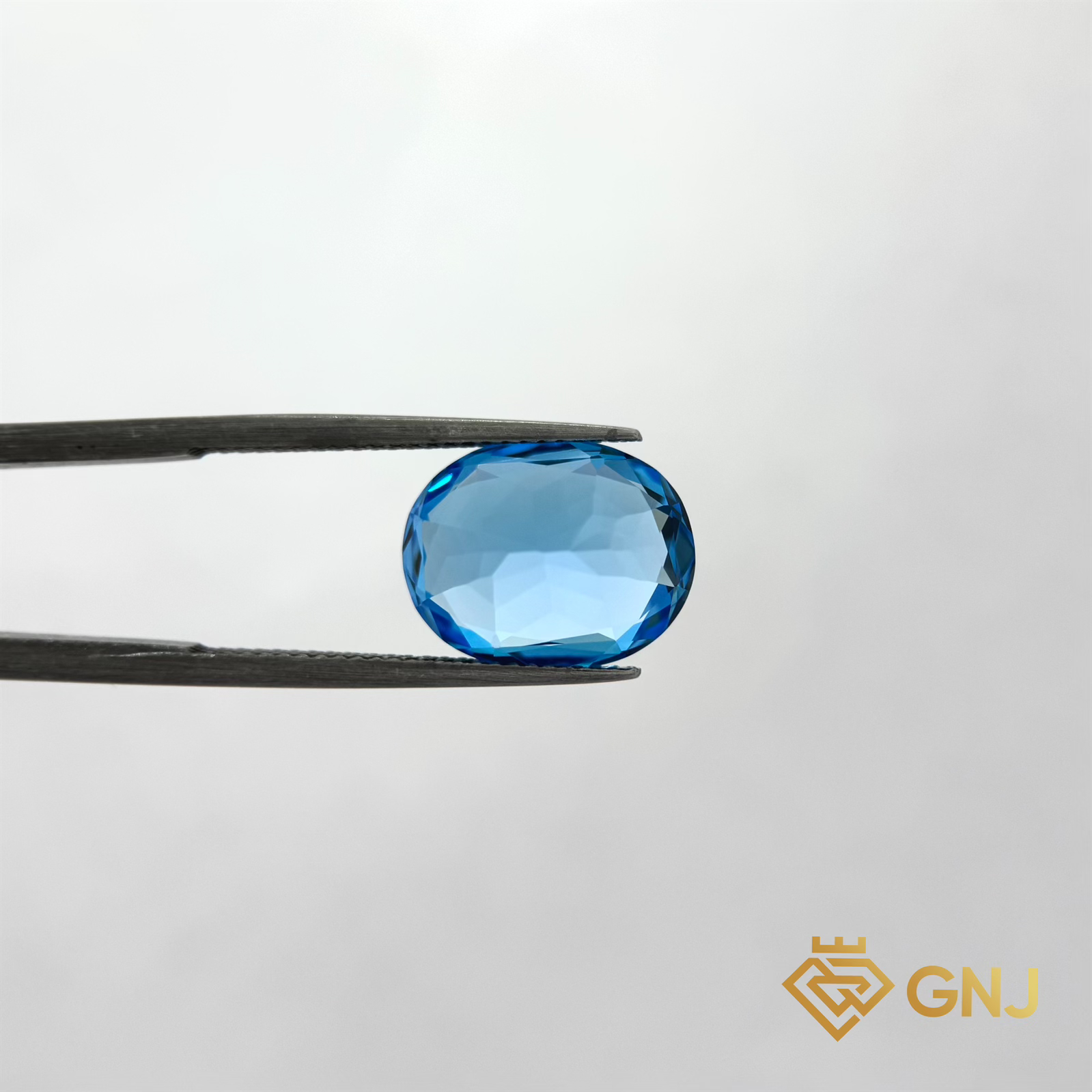 Đá Topaz Xanh Tự Nhiên Xanh Dương 8.5ct — chi tiết đá