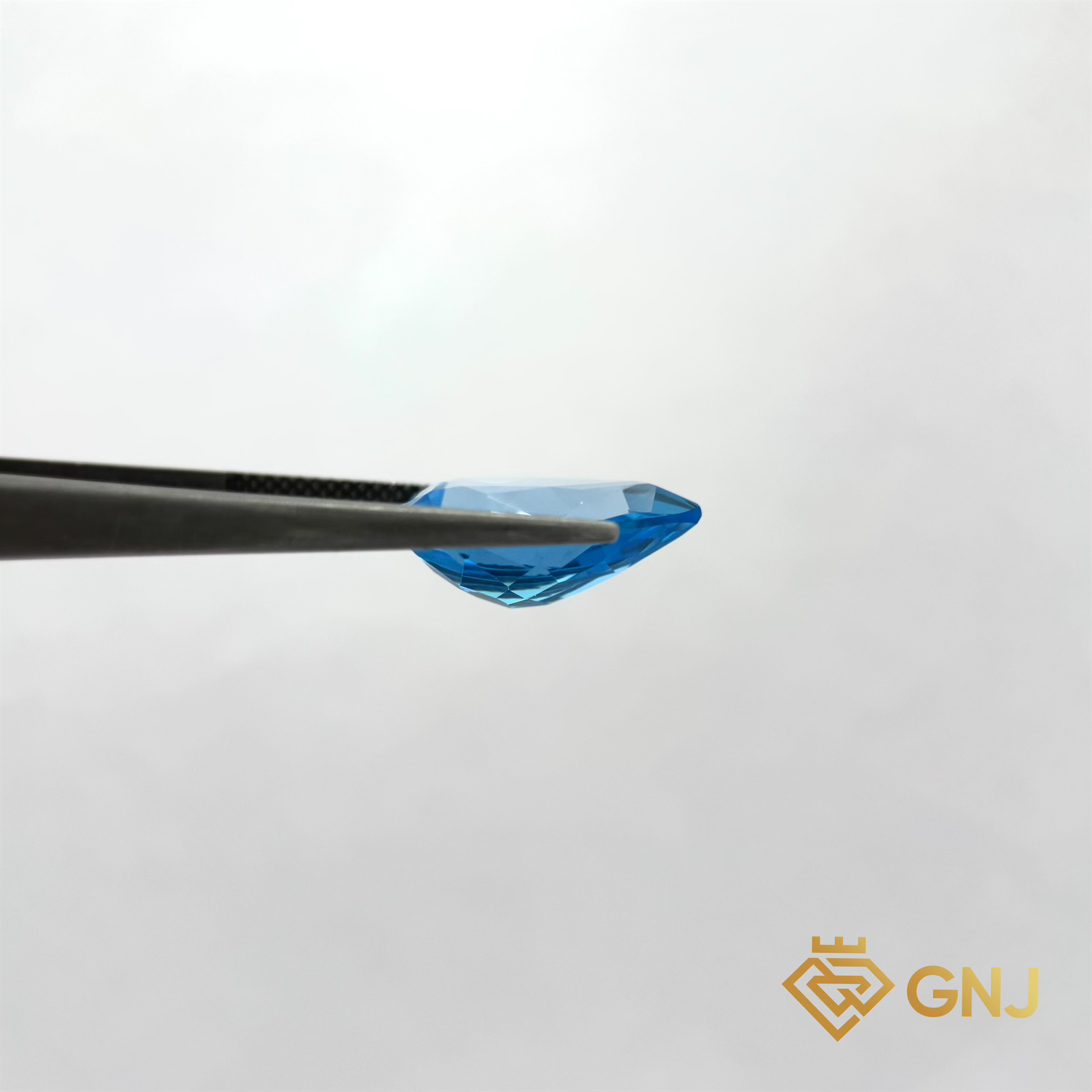 Đá Topaz xanh tự nhiên