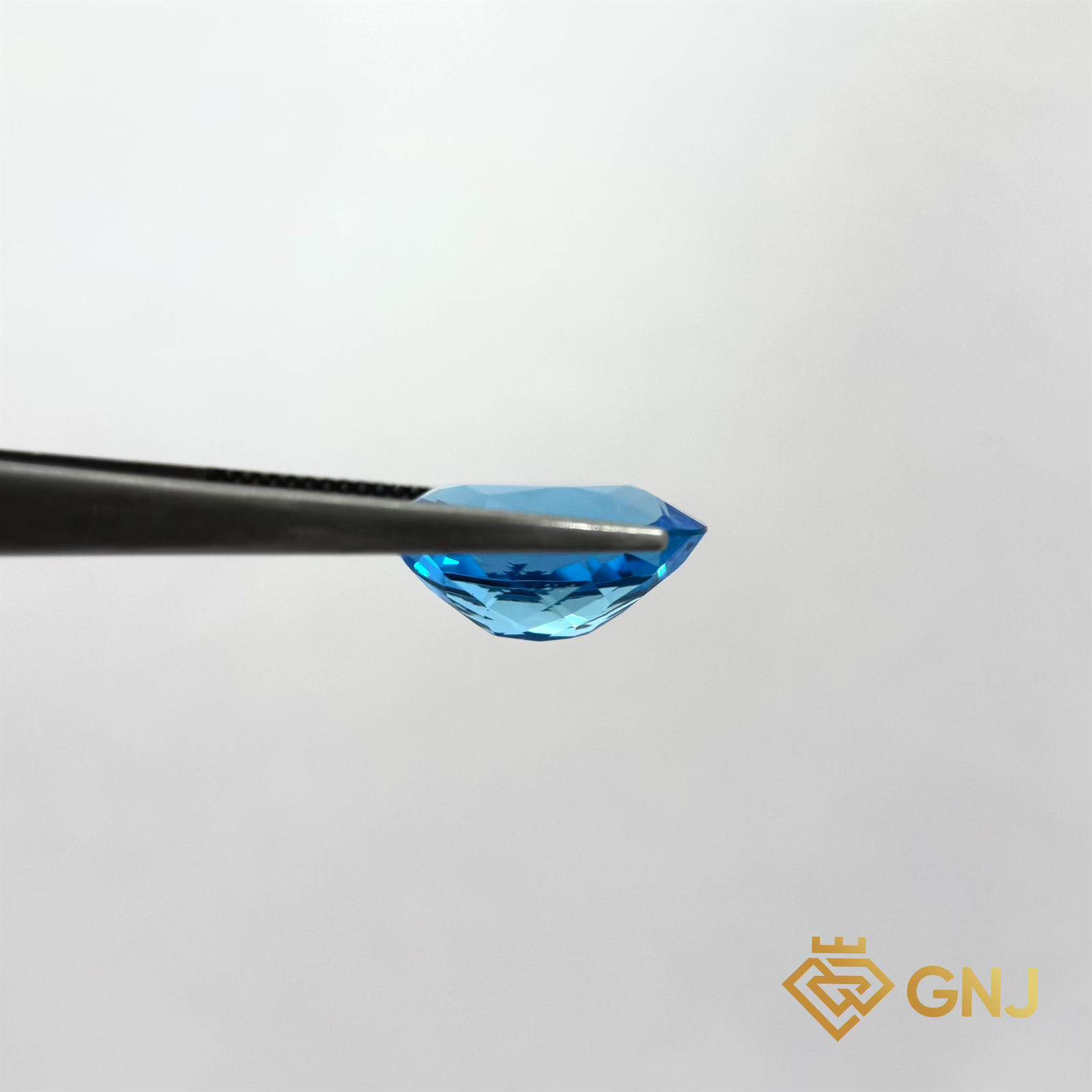 Đá Topaz xanh tự nhiên