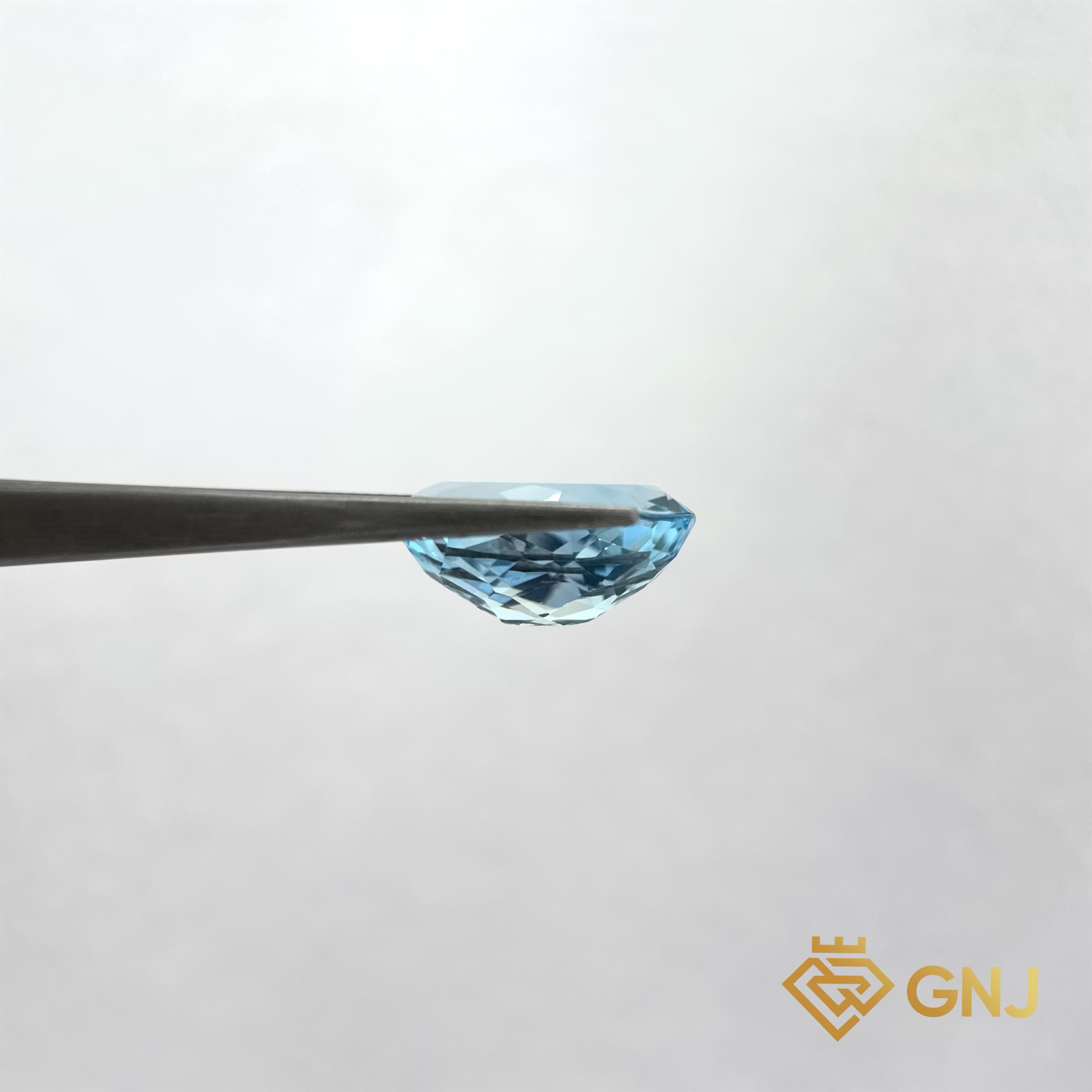 Đá Topaz xanh tự nhiên