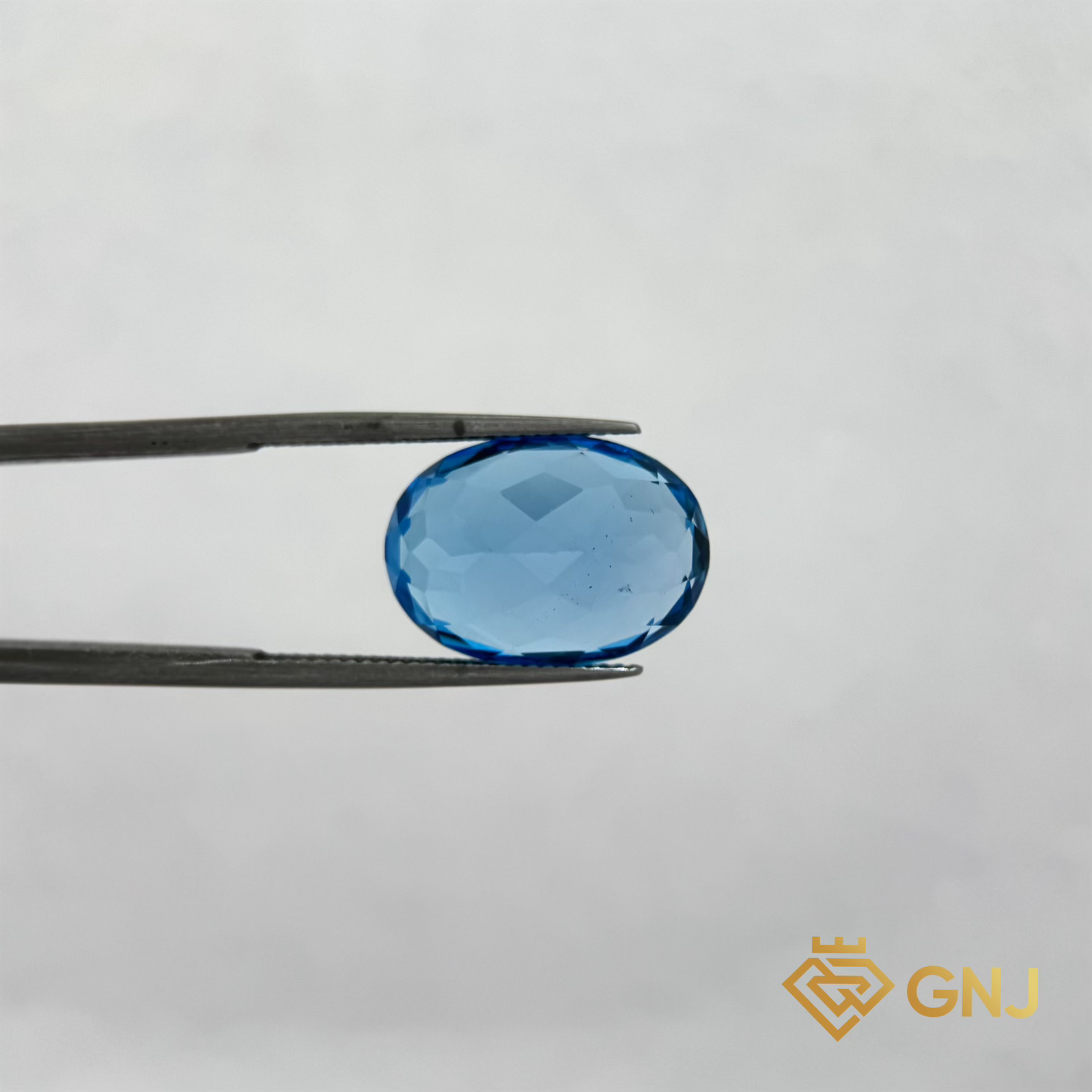 Đá Topaz Xanh Tự Nhiên 16.7ct — chi tiết đá