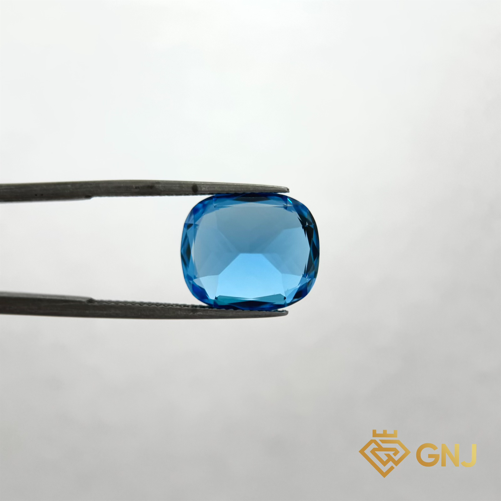 Đá Topaz Xanh Tự Nhiên Xanh Dương 13.25ct — chi tiết đá