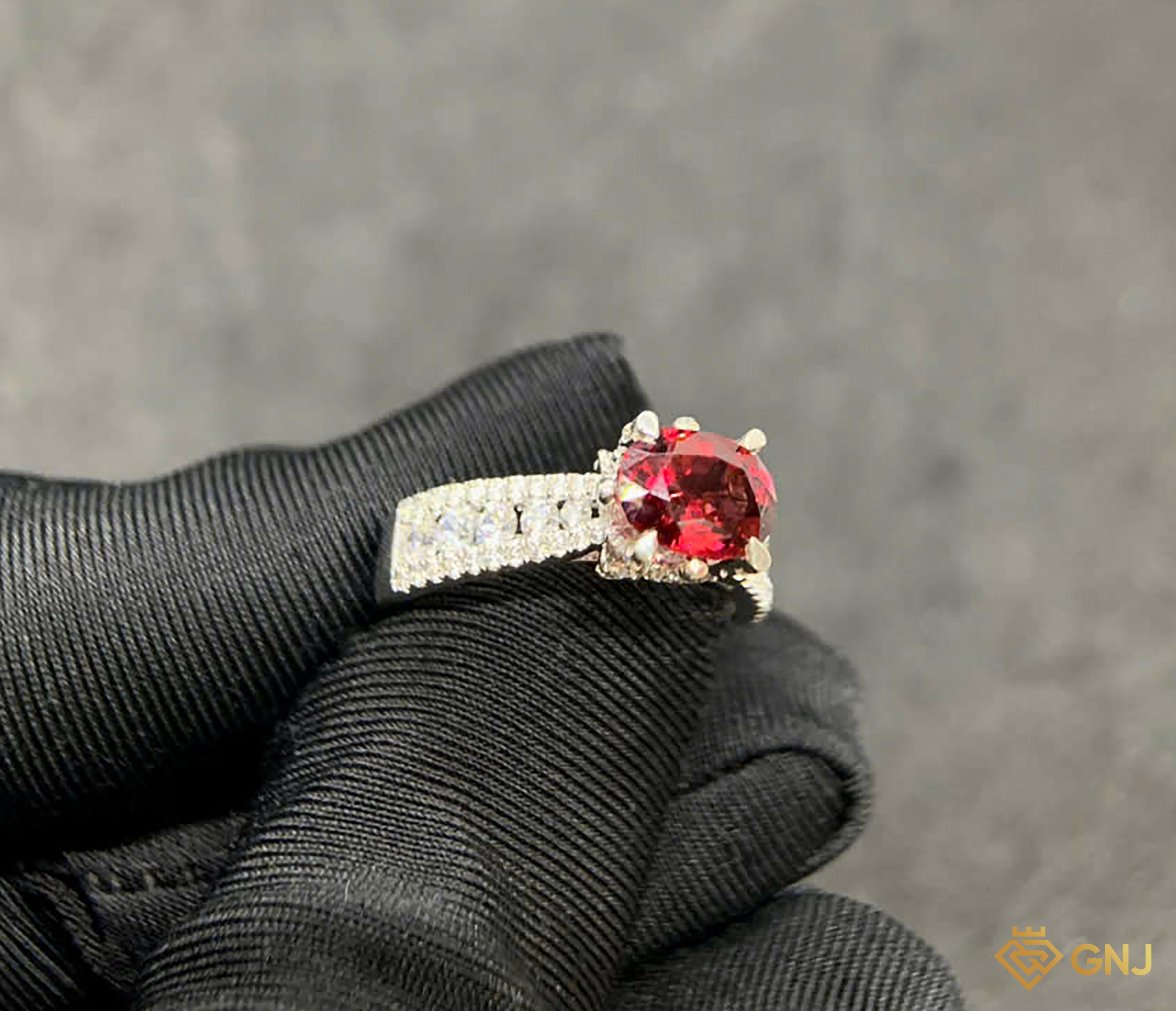 Nhẫn bạc nữ đính đá Garnet tự nhiên