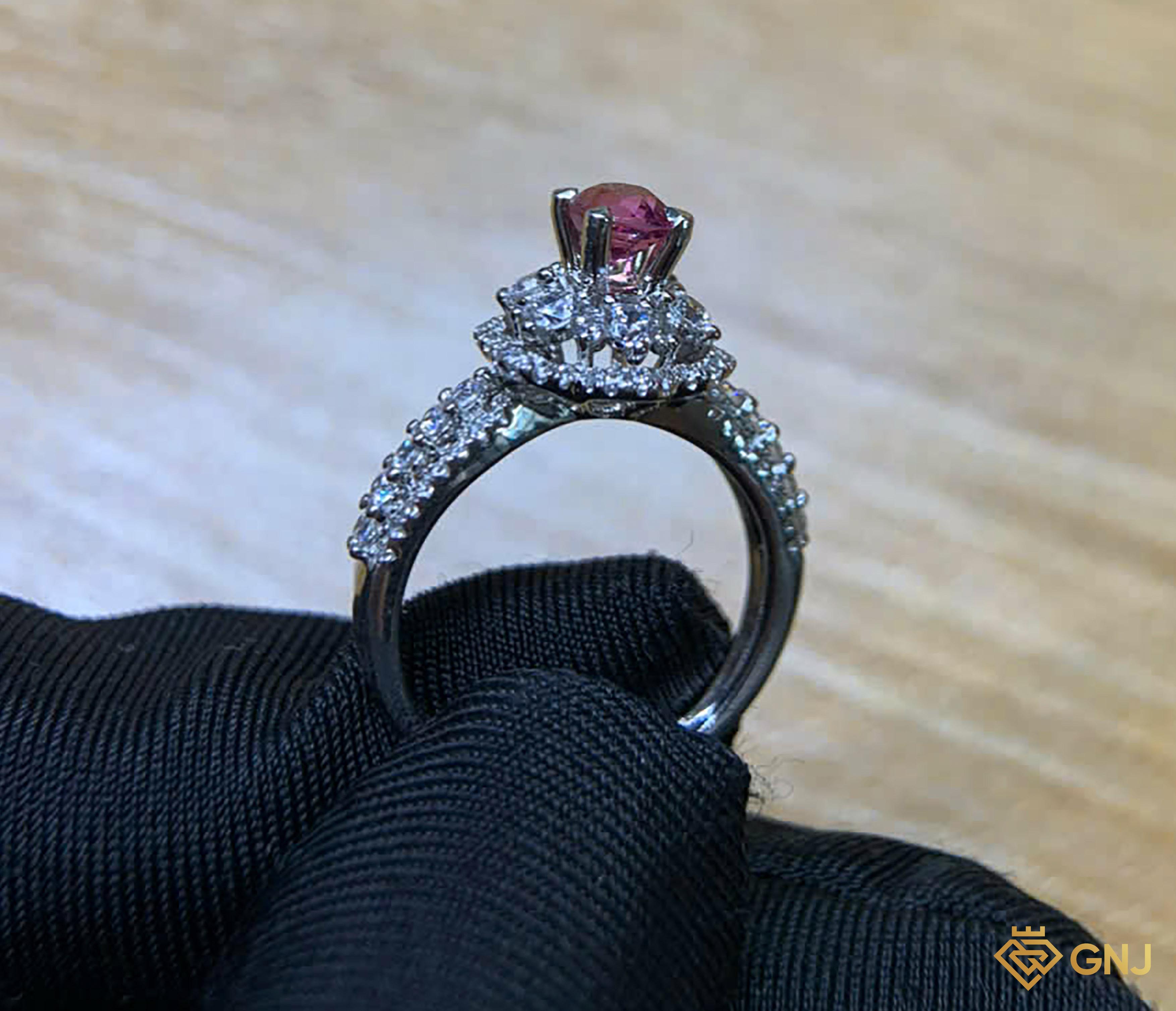 Nhẫn bạc nữ đính đá Spinel tự nhiên
